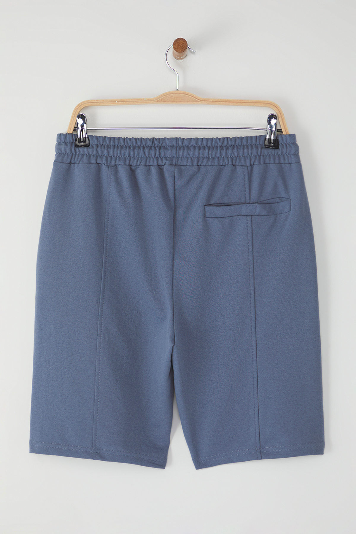 Trendyolmilla  Mavi Regular/Normal Kesim Orta Boy Lastik Belli Bağcıklı Dikiş Detaylı Şort TMNSS20SR0070 - Görsel 7