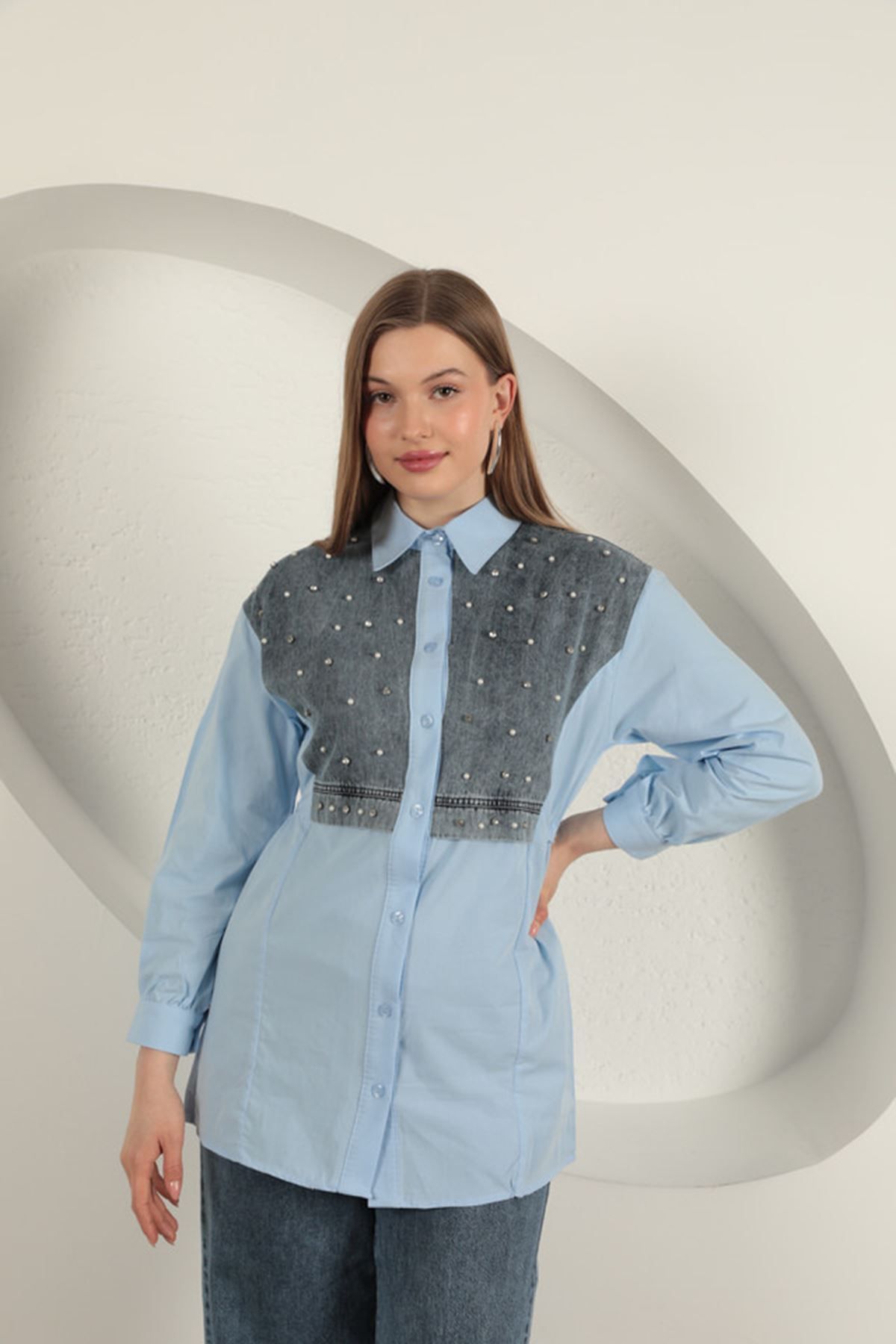 OEM Poplin Kumaş Önü İnci Detaylı Mavi Kadın Gömlek