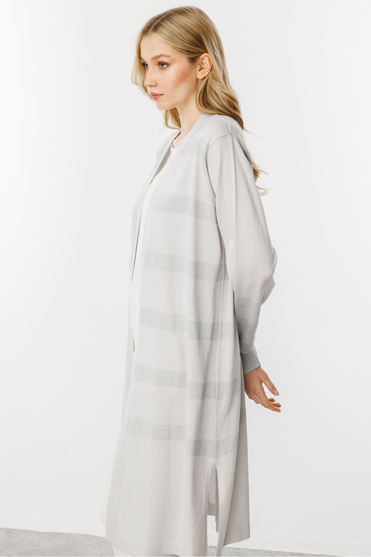 Butik Triko-سترة صوفية طويلة محبوكة بتفاصيل لامعة 4