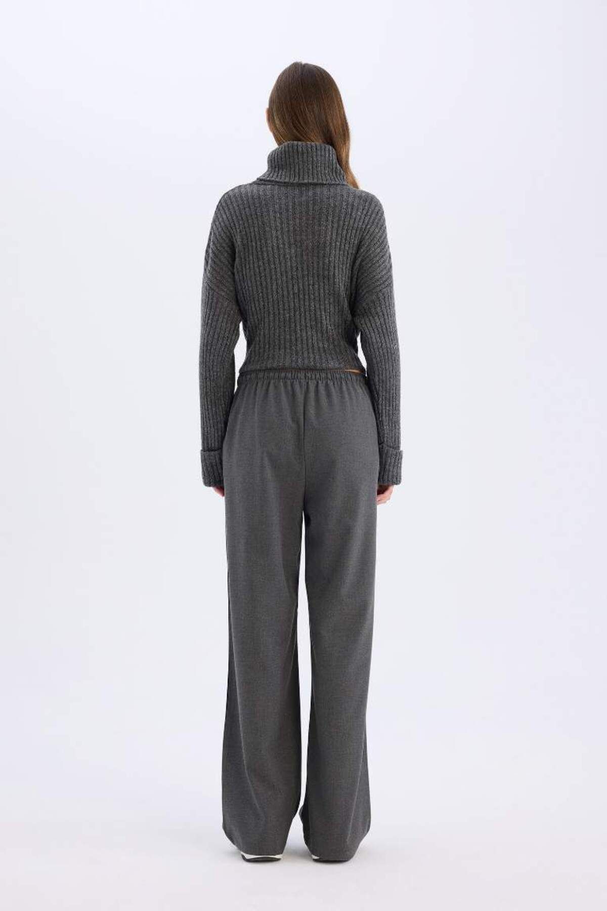 DeFacto-Cool Sweatpants with Wide Leg and Elastic Waist - Lace-Up Pocket 7