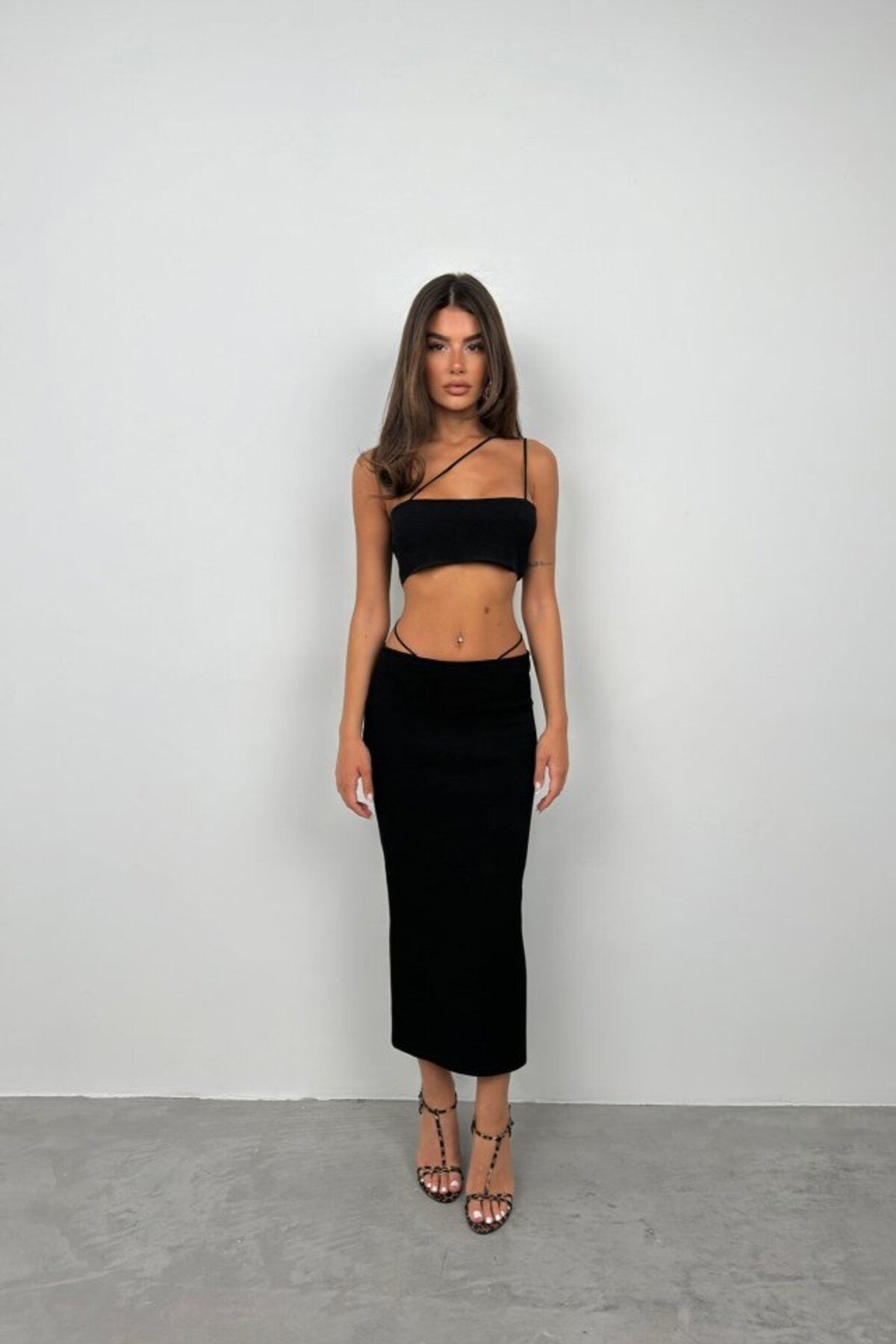 MHT STORE Askı Detay Straplez Dokulu Crop