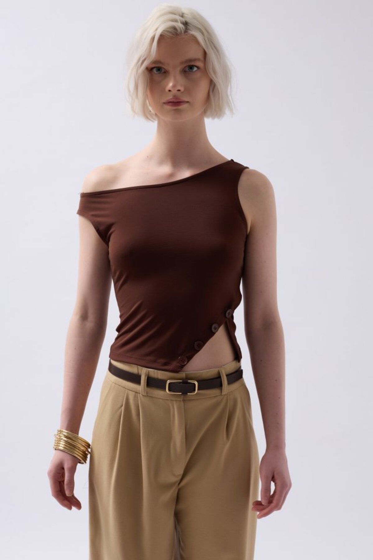 Simala-Boat Neck Slit Detail Blouse 4