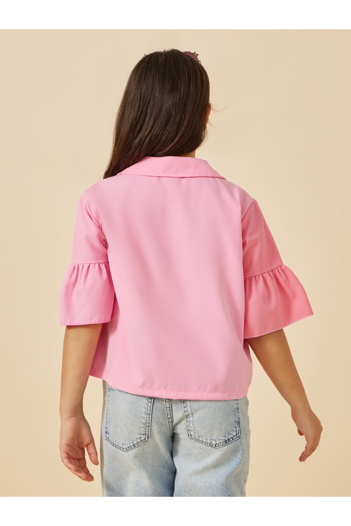 Styli-Color Block Ruffled Sleeve Collared Shirt 4