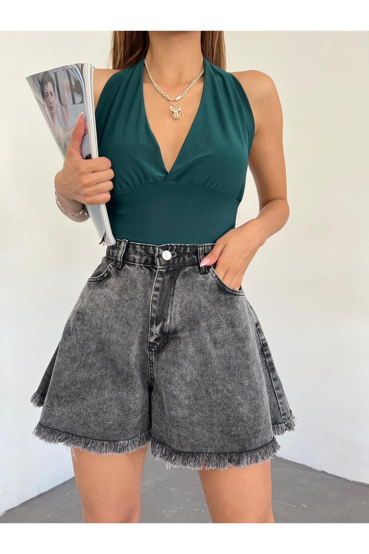 E-RICH Geniş Paça Püsküllü Denim Şort