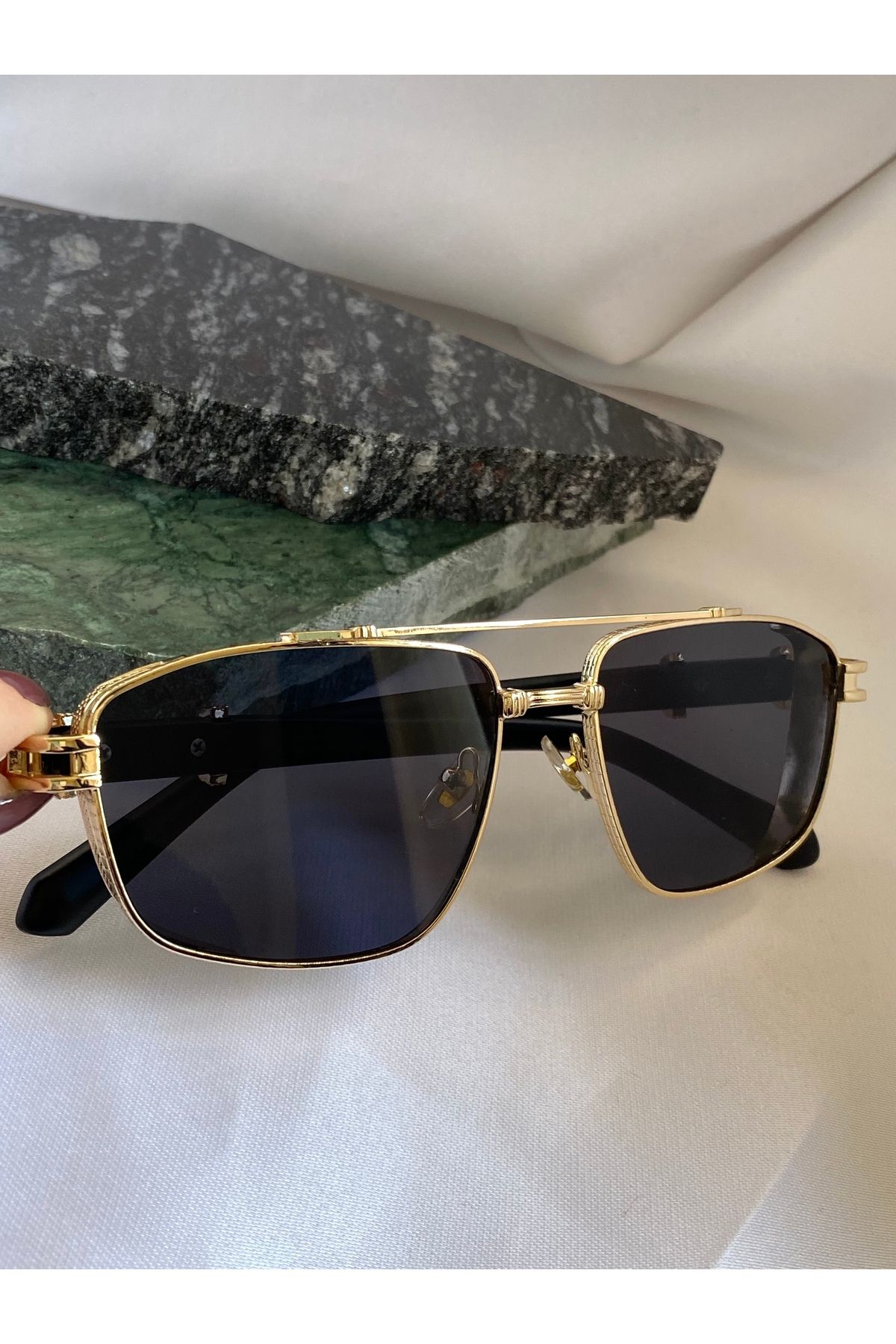 Mazzy-Rectangular Design Gold Black Unisex Sunglasses 6