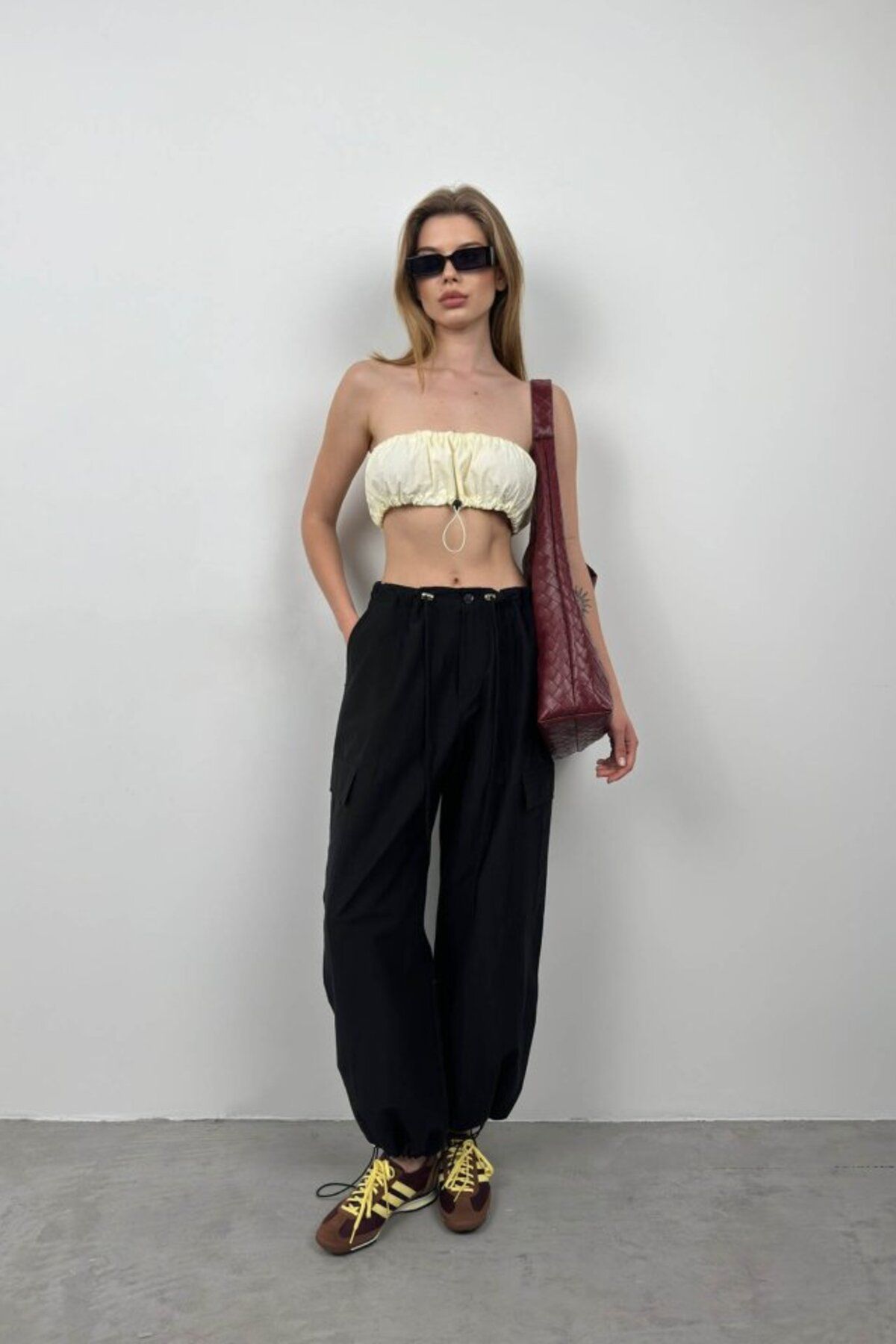 MHT STORE Lastik Detay Straplez Crop