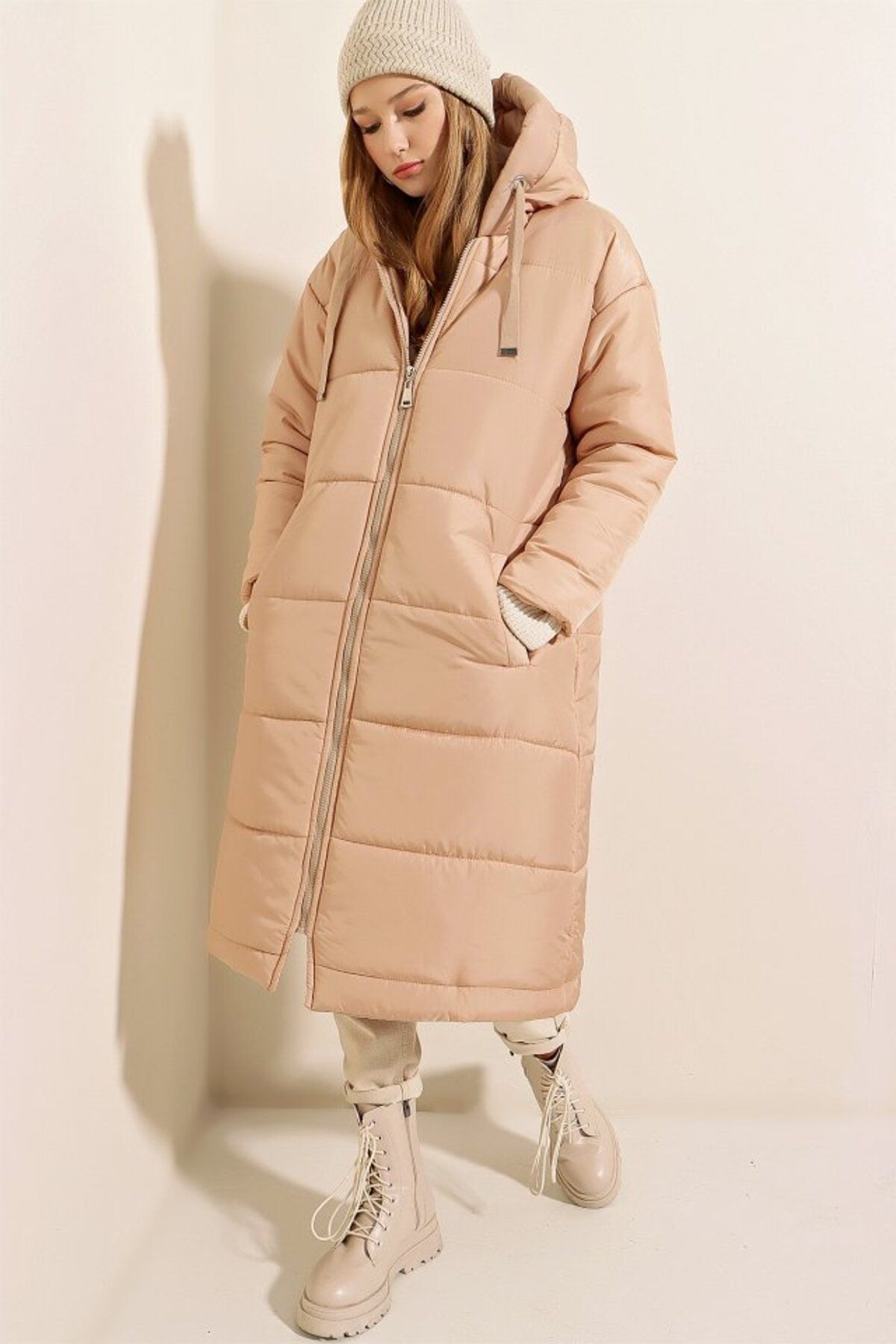 1001moda-5120 Model Hooded Long Mink Puffer Coat 3