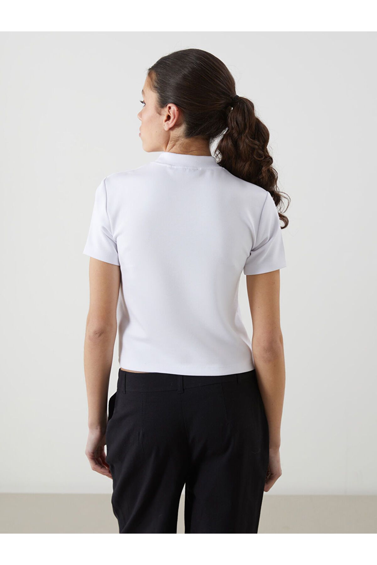 LC Waikiki-White Crew Neck Women's T-Shirt 4