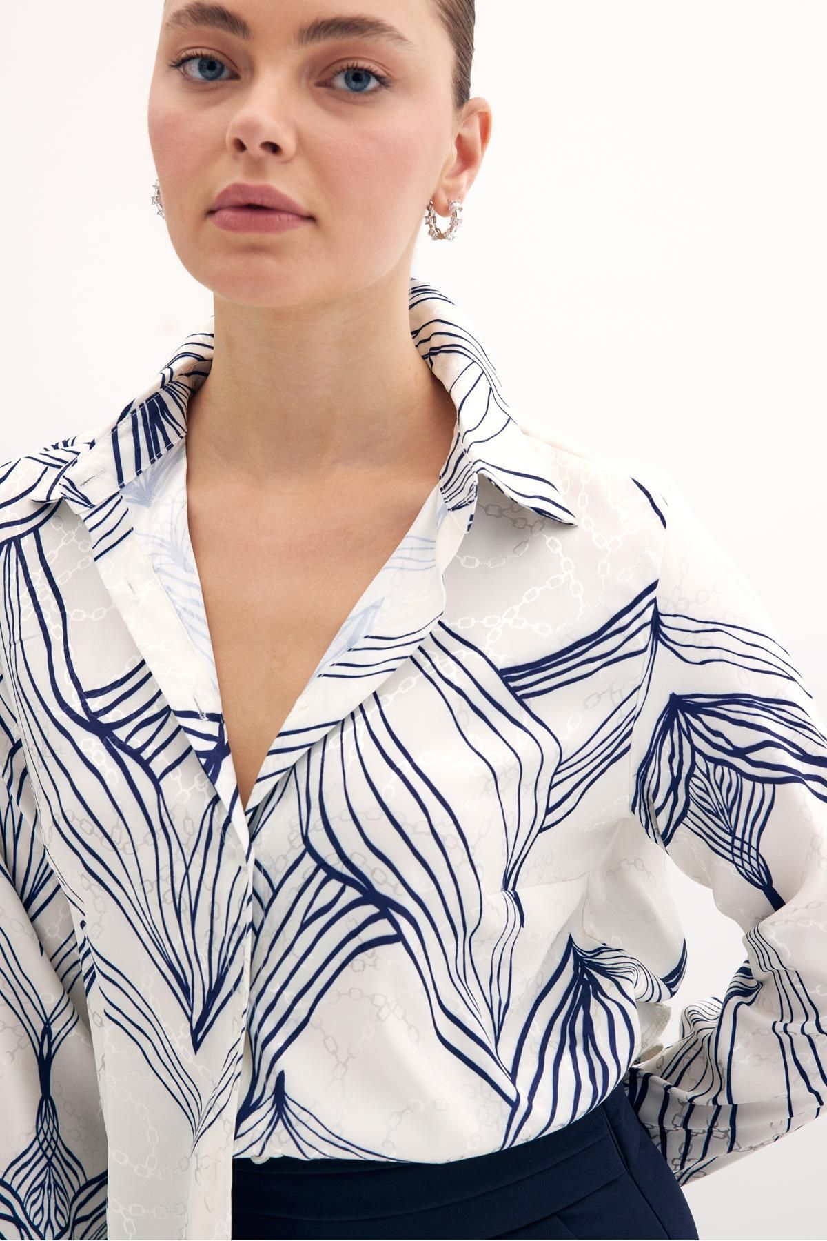 Sateen-Patterned Satin Shirt - Sax Blue 4