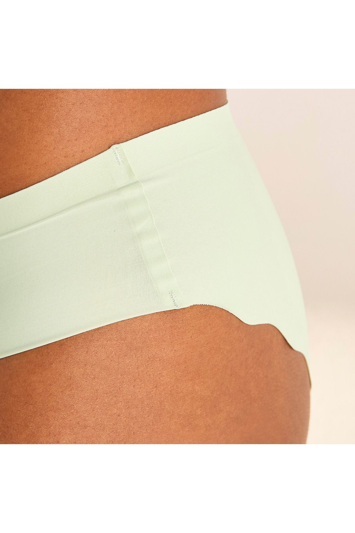 FAV-Scallop Detail Briefs with Elasticated Waistband 3