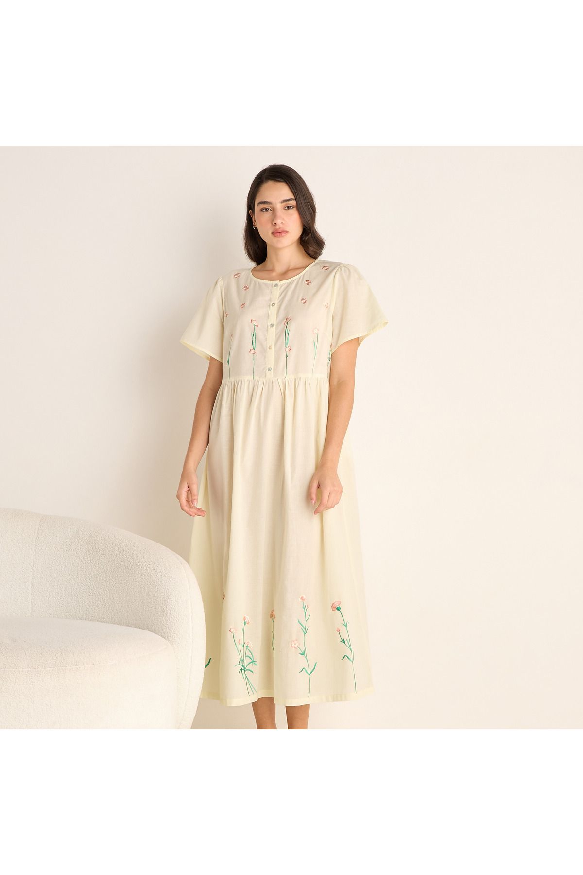 FAV-Embroidered Night Dress with Round Neck and Short Sleeves 1