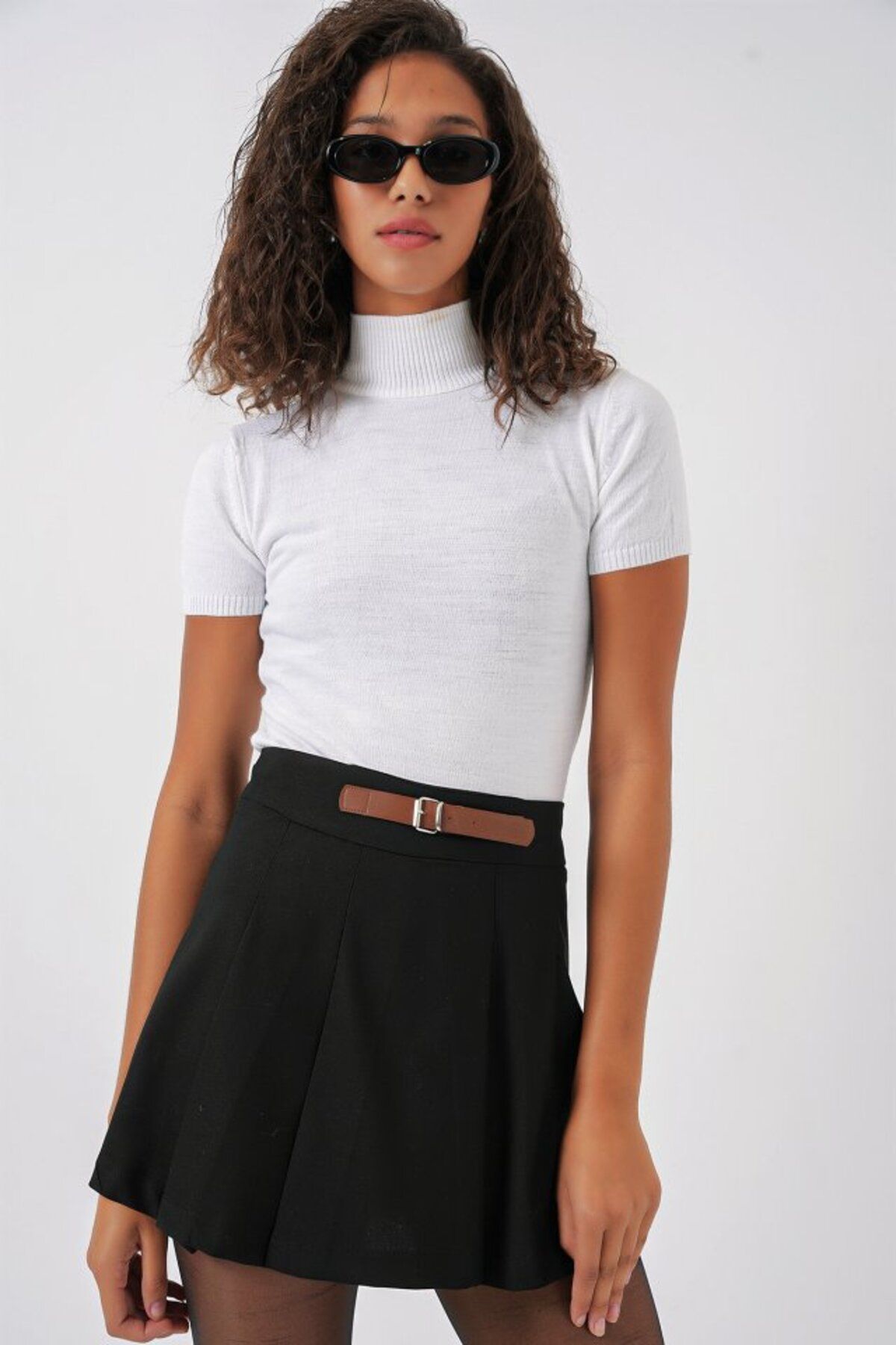moda wanilia 4335 Kemerli Mini Şort Etek - Siyah