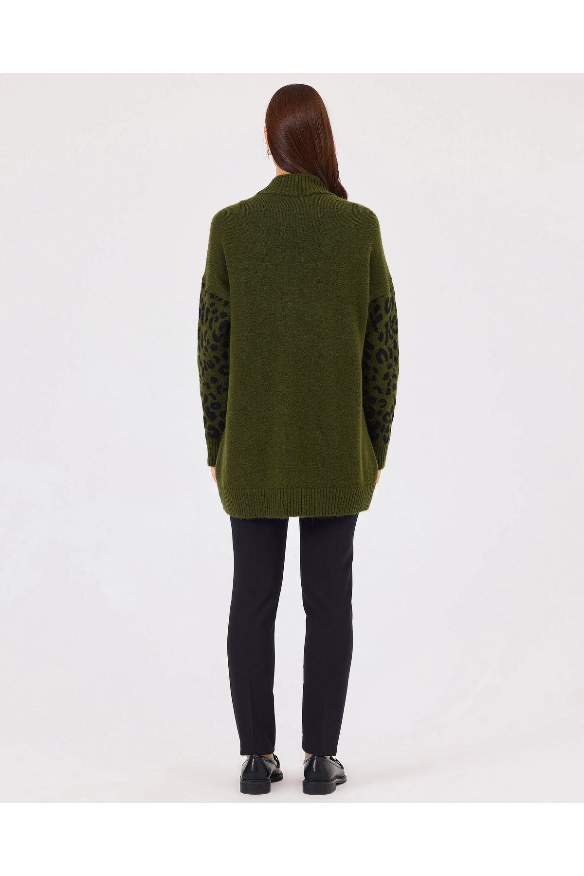 SCL-Leopard Pattern Long Sleeve Knitwear Tunic 4