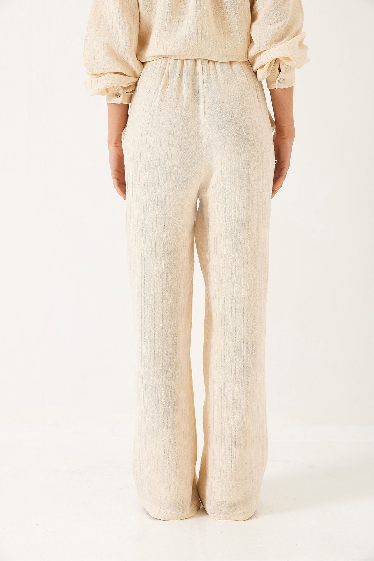 Bianco Lucci-Pantaloni Palazzo din muselină aurita, cu buzunare, cu cravată elastică, 80152 60271077 8