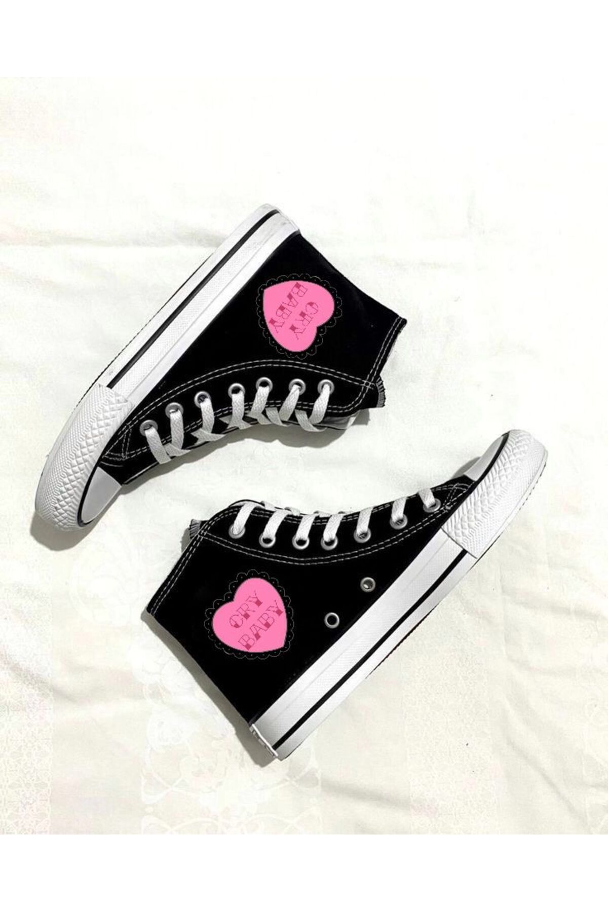 weywot-Pink Heart Cry Baby Canvas Printed Unisex High-Top Lace-Up Shoes 1