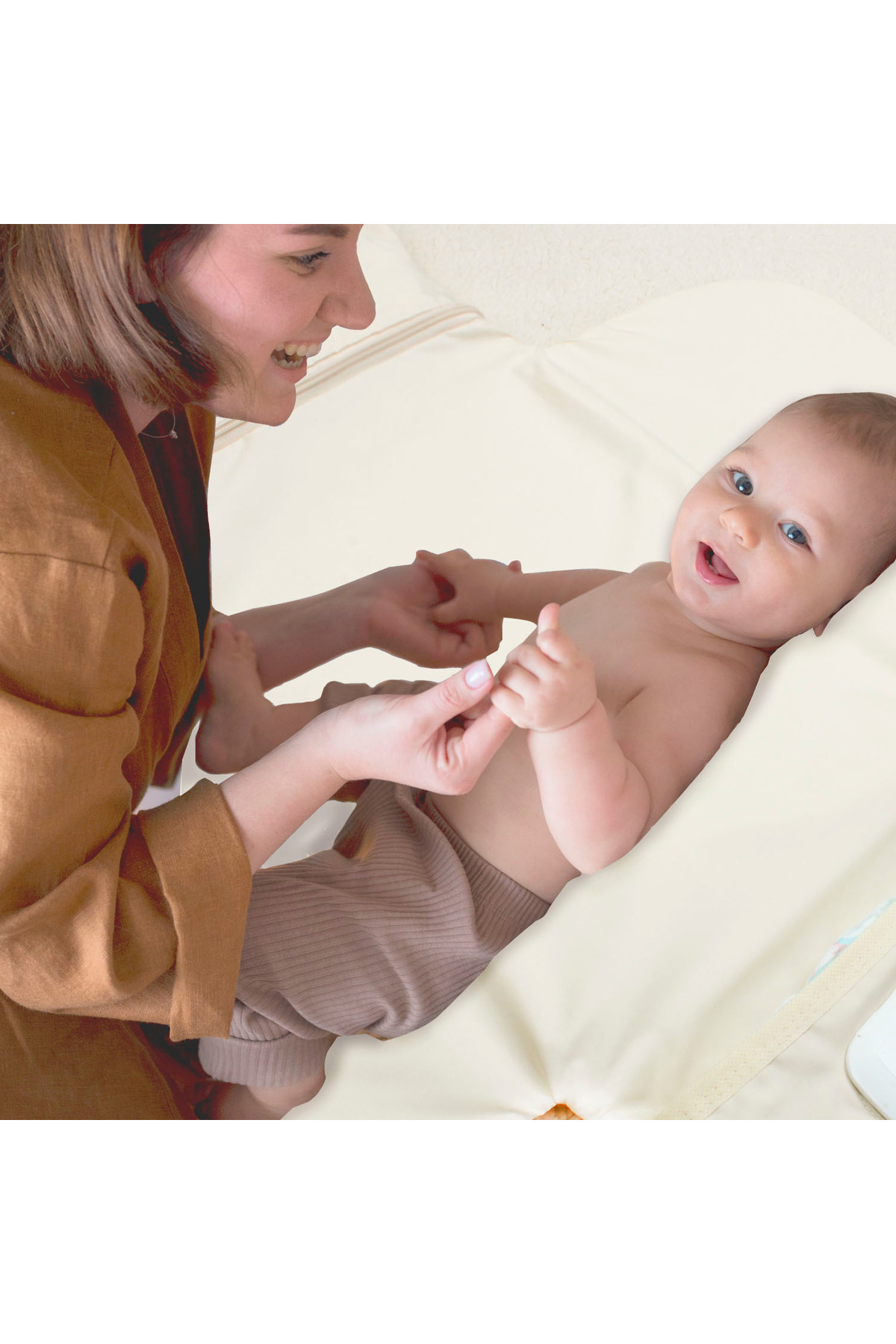 Modakids Bebek Alt Açma Minderi Alt değiştirme Pedi Örtüsü Taşınabilir Bakım Çantası Organizer Çanta fotoğrafı 4 (önizleme)