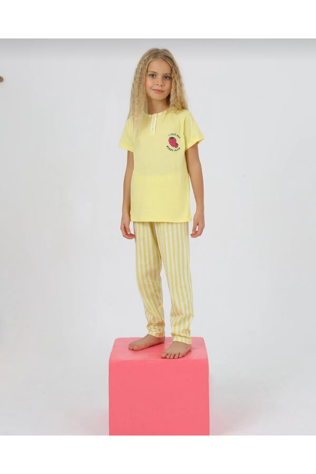 Elidabutik Sarı kısa kol %100 pamuk strawberry pijama takımı fotoğrafı 3 (önizleme)