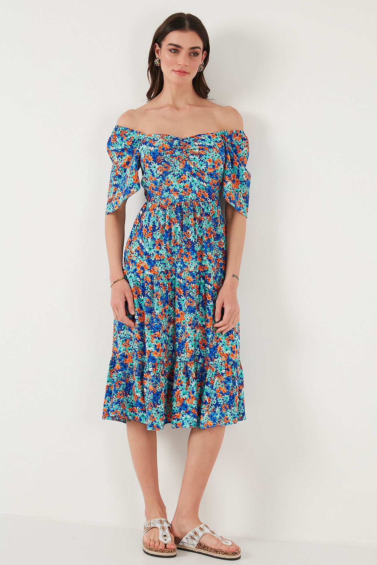 Lela-Patterned Oversize Fit Carmen Collar Shirring Detailed Midi Length Dress Dress 67810557 6