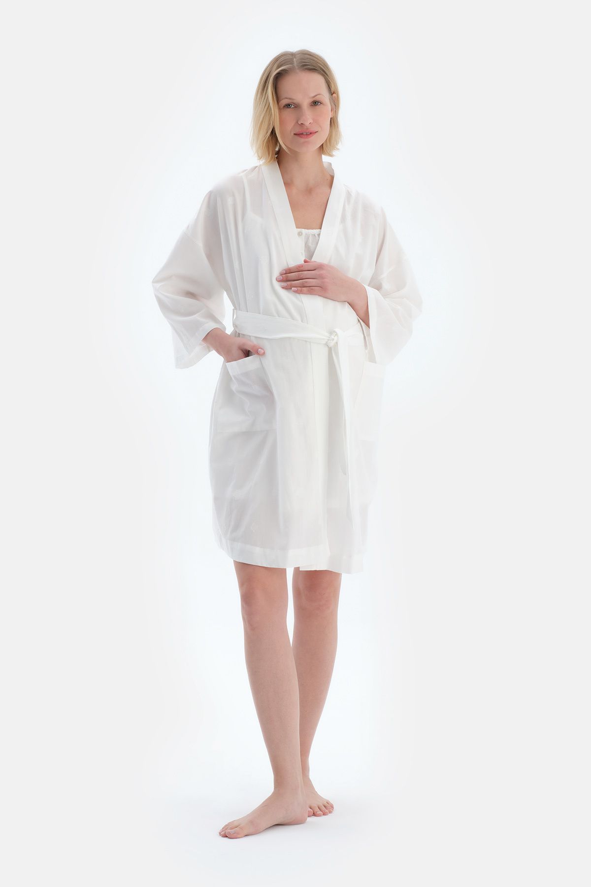 Dagi-White Long Sleeve Poplin Woven Maternity Dressing Gown 1