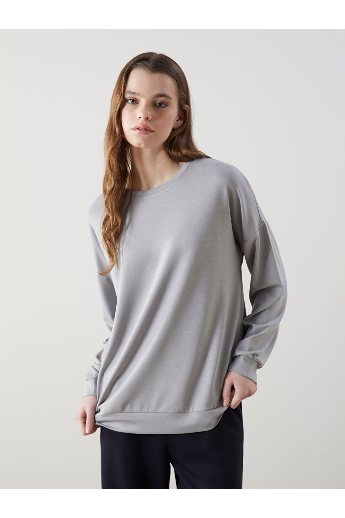 LC Waikiki Bisiklet Yaka Kadın Sweatshirt