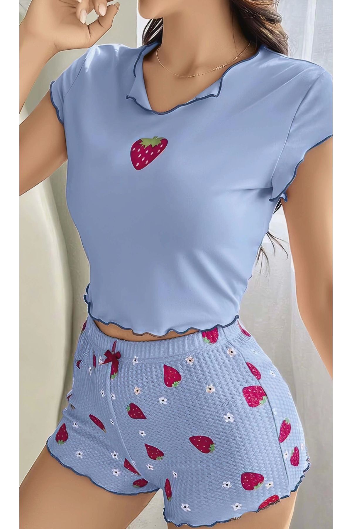 FTT SHOPPING MARKET Kadın Mavi Çilek Desenli Askılı Şortlu Pijama Takım