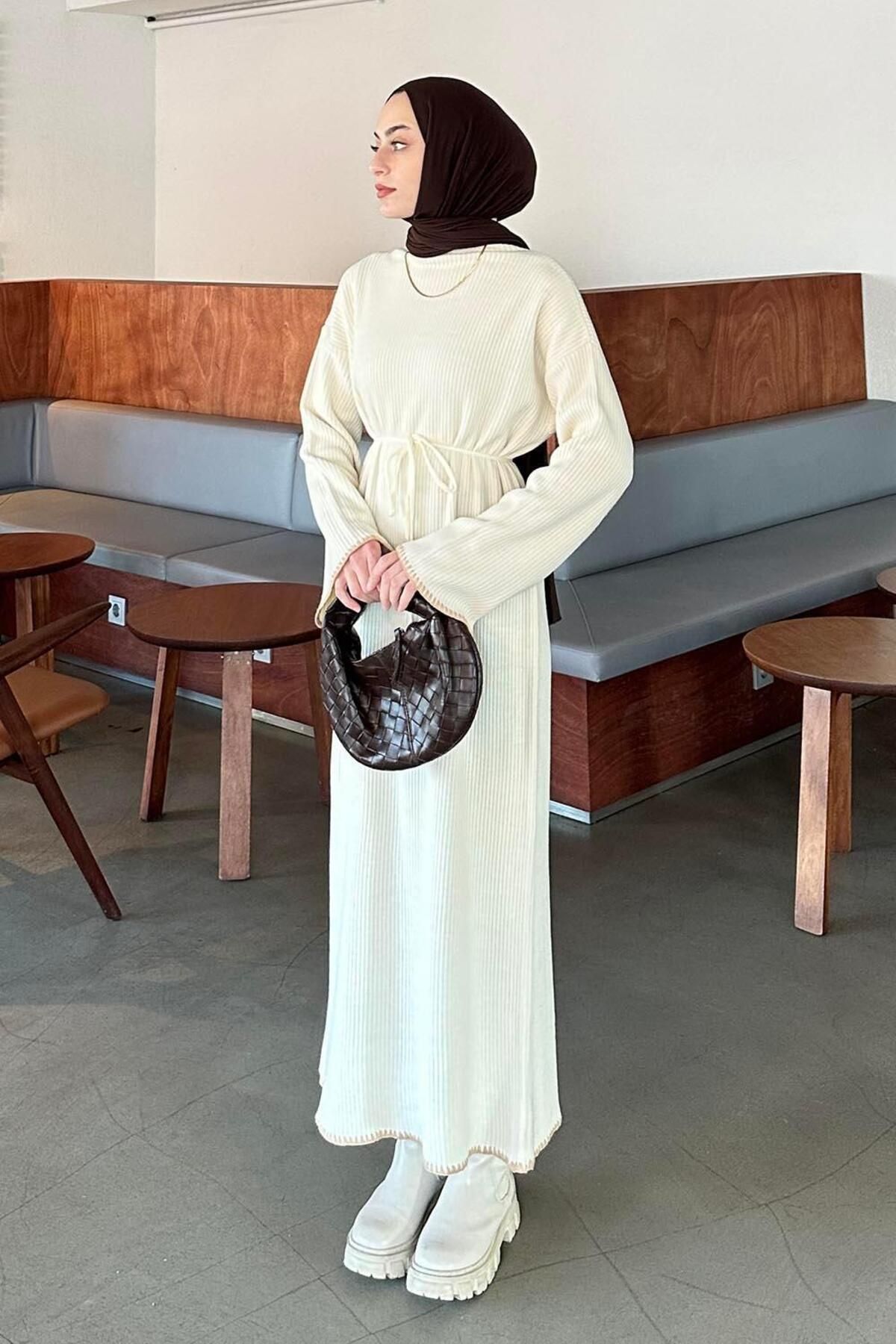 lamelif.com-Ribbed Sleeves and Hem Cuffed Knitwear Hijab Dress Cream 2