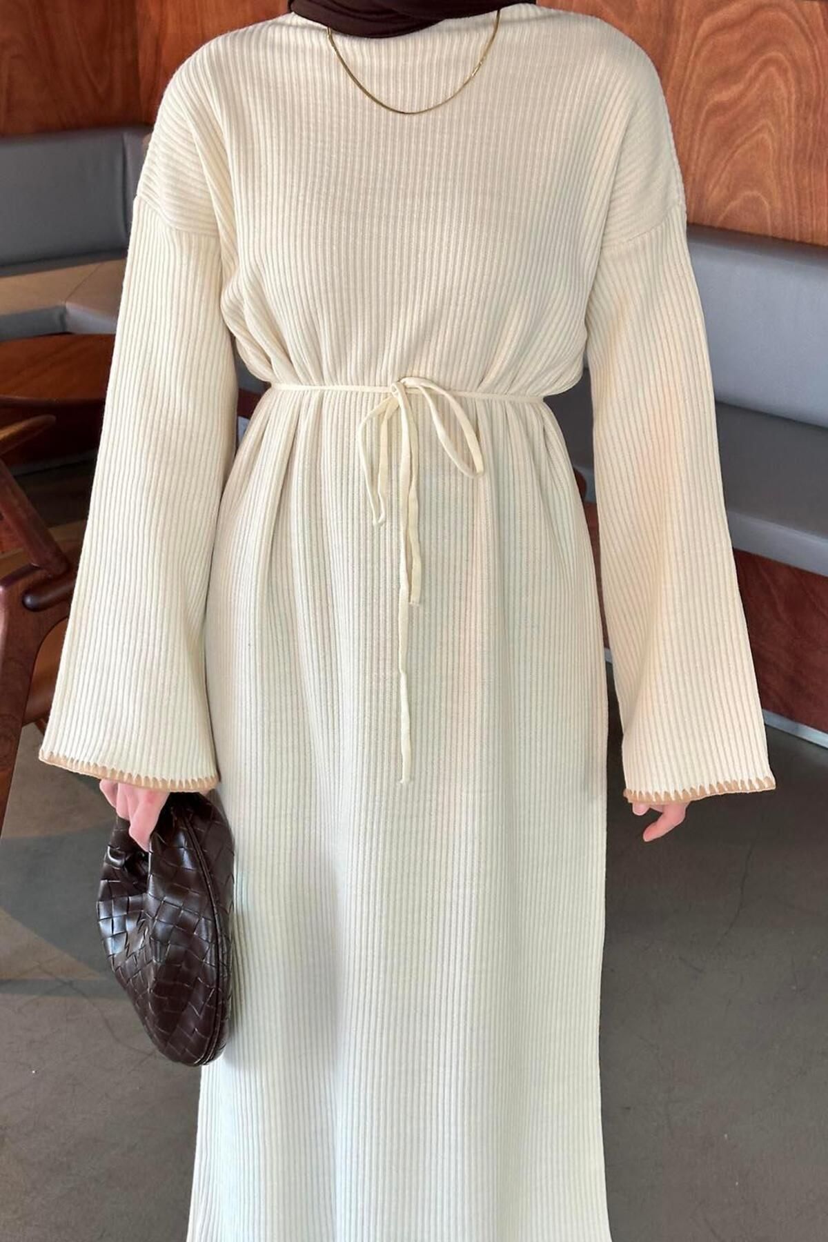 lamelif.com-Ribbed Sleeves and Hem Cuffed Knitwear Hijab Dress Cream 3