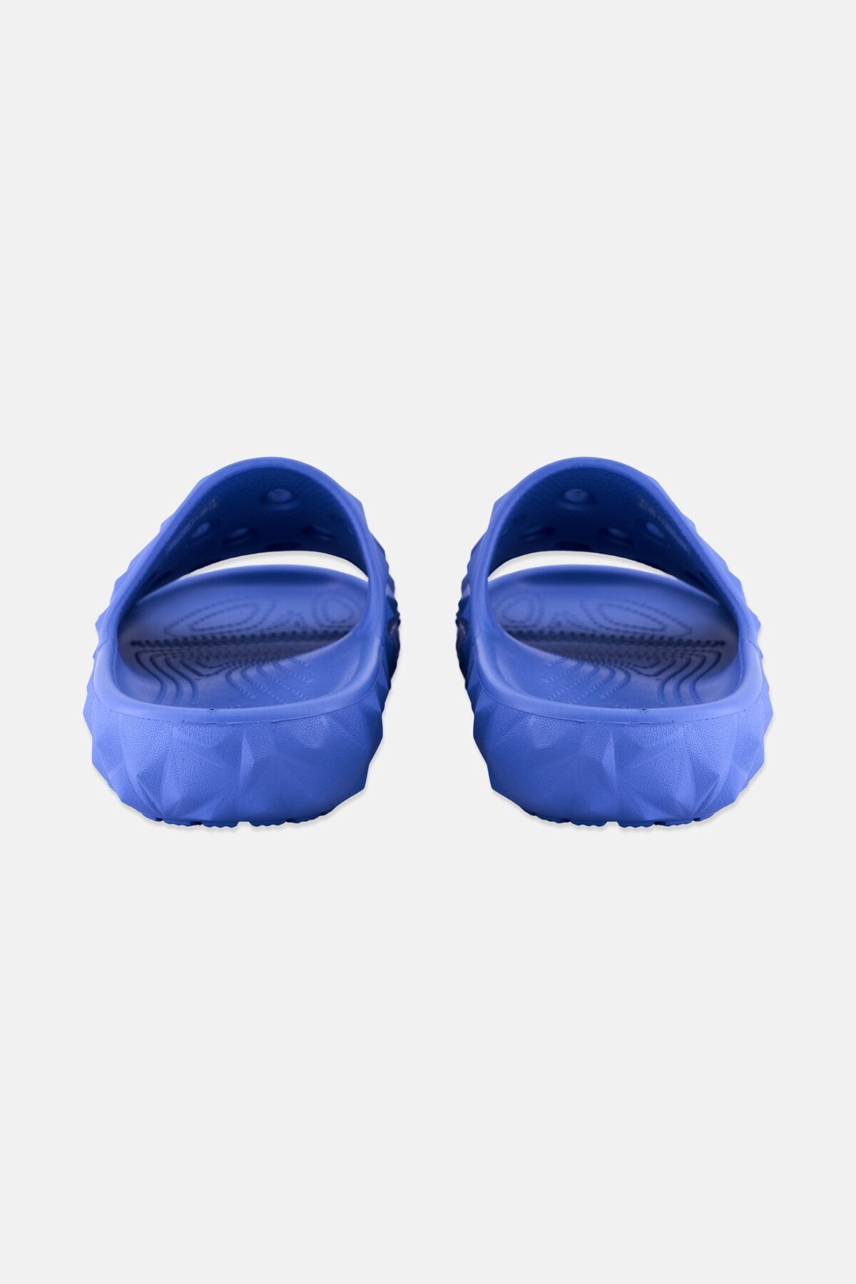 Crocs-Men Slip On Diamond Pattern Slides, Blue 2