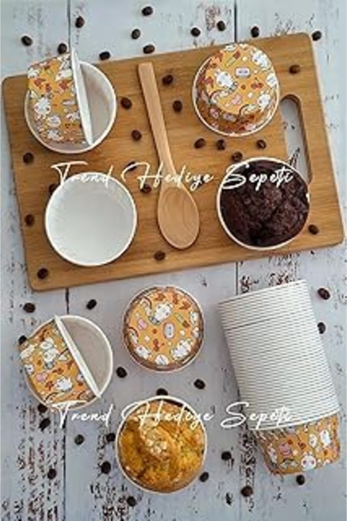 Pazarcan Trend Hediye Sepeti 50'Li Büyük Boy Xl Tavşan Desenli Turuncu Muffin Cupcake Kalıbı Jumbo Kek Kapsü