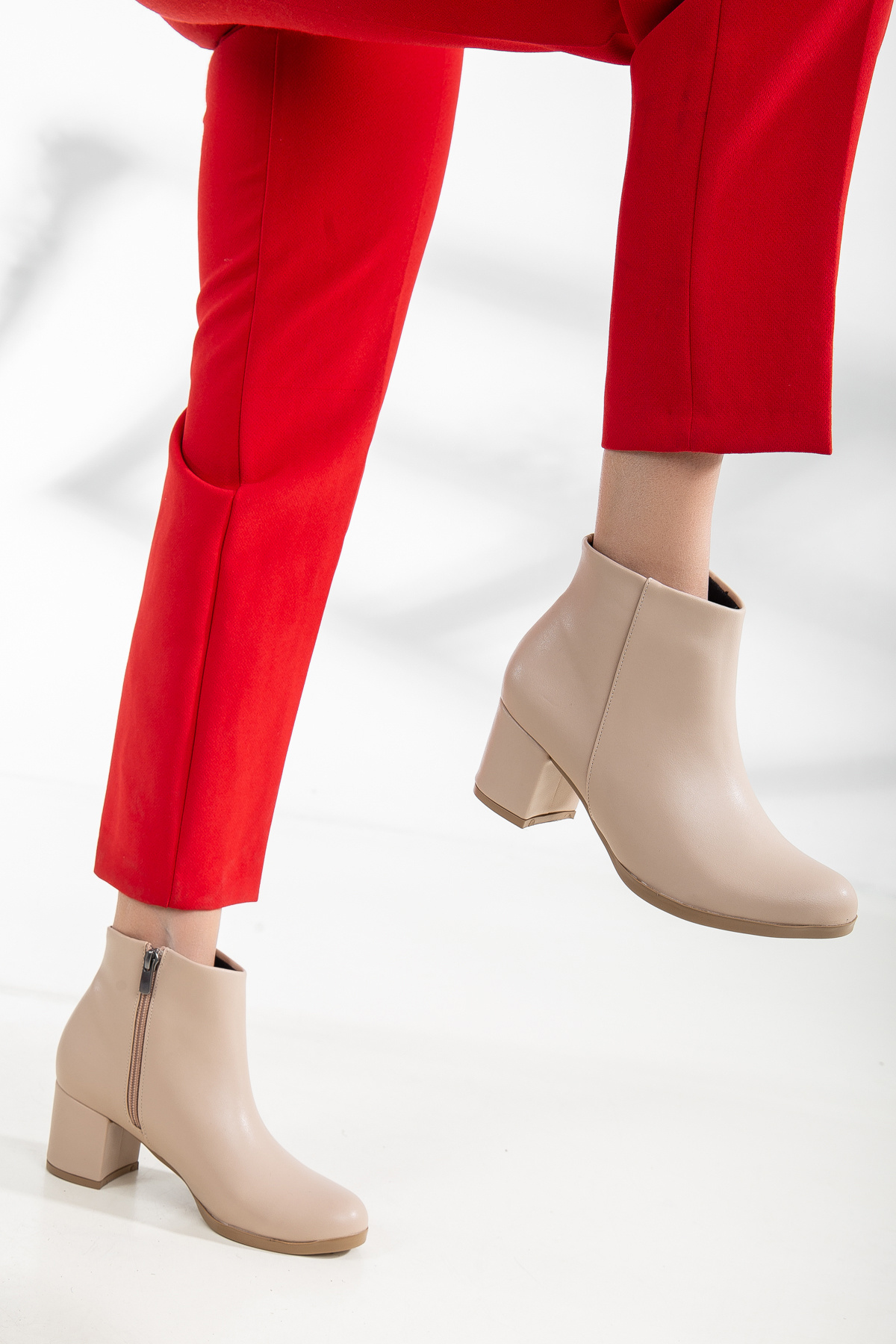 Daxtors-Model D0520 - Zaručené dámské mrazuvzdorné boty na zip 5