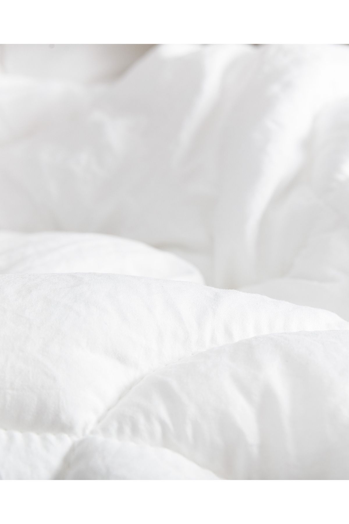 Madame Coco-Odette King Size Bamboo Quilt - Comfortable and Stylish Design 3