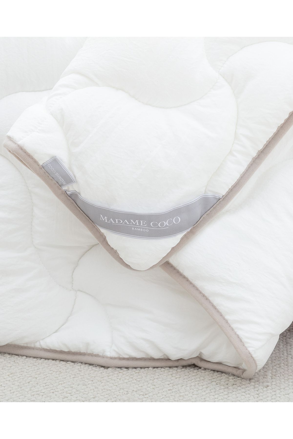 Madame Coco-Odette King Size Bamboo Quilt - Comfortable and Stylish Design 2