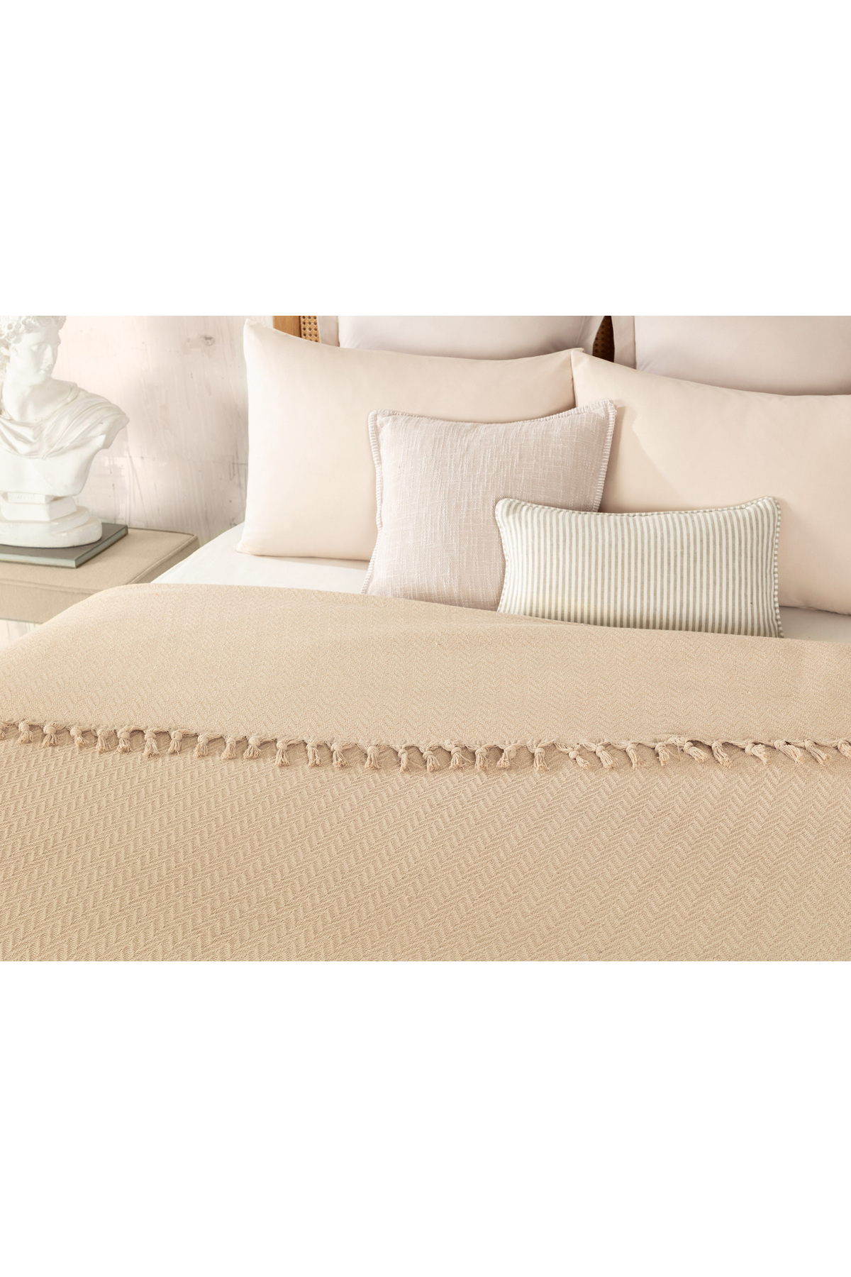 Madame Coco-Stephane Beige Double Bedspread 2