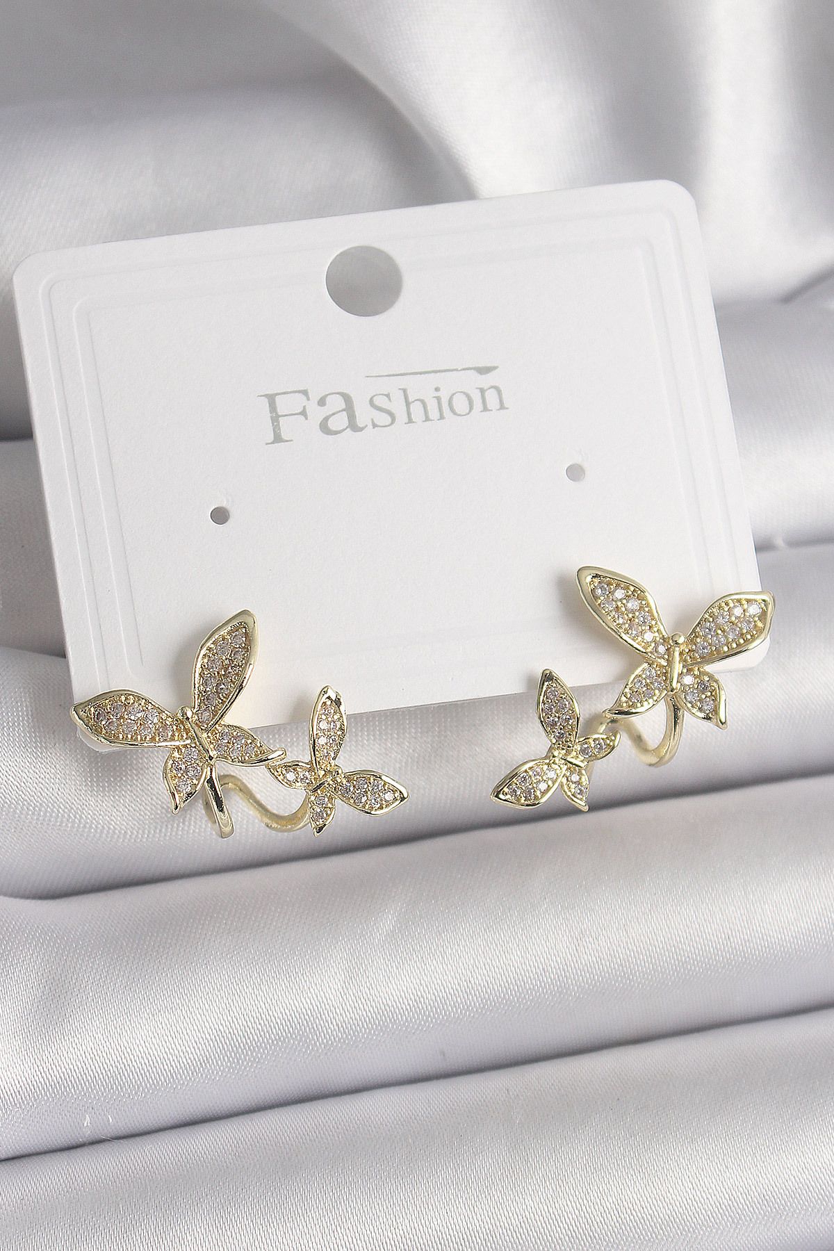 LovelymCo Pirinç Gold Renk Zirkon Taşlı Kelebek Model Kadın Küpe - Lisinya