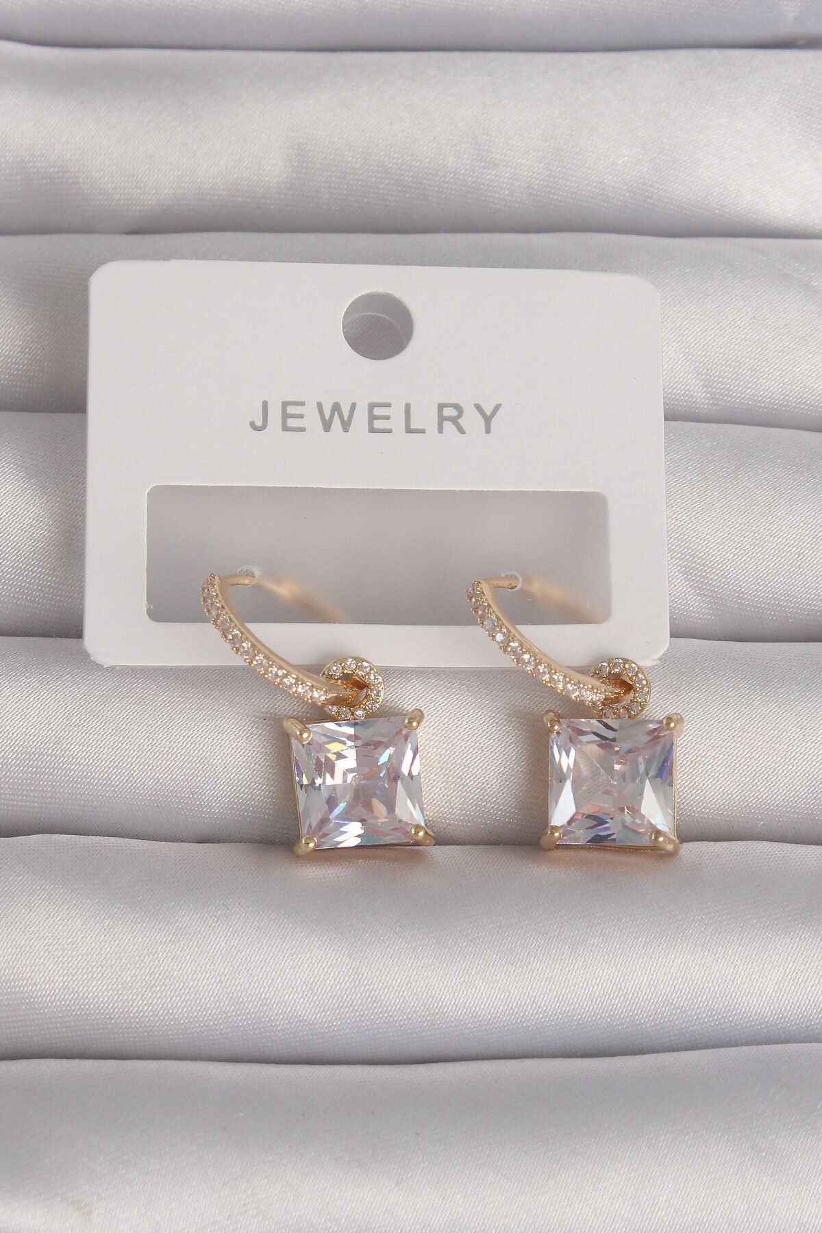 LovelymCo Pirinç Gold Renk Kare Zirkon Taşlı Halka Küpe - Lisinya