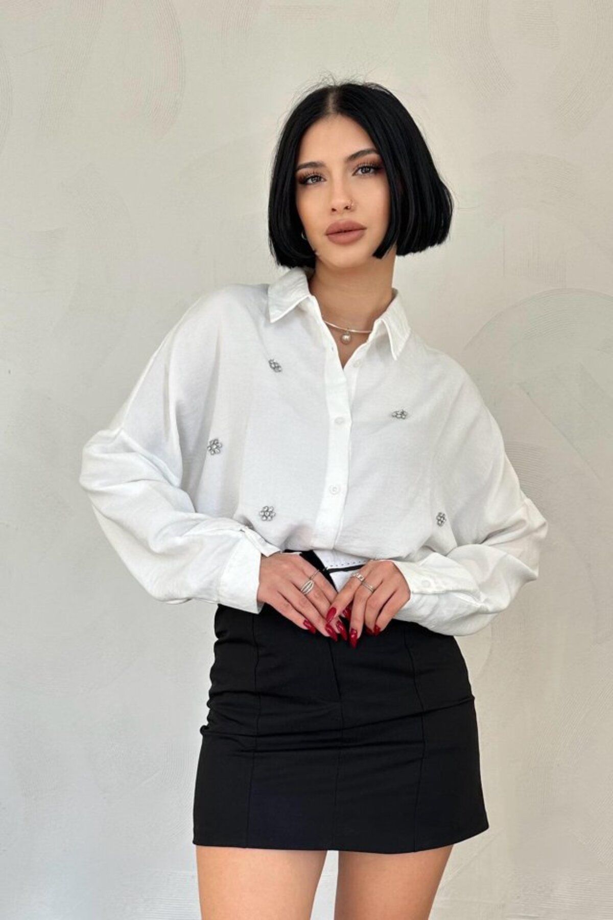 MRA Fashion Beyaz Taş İşlemeli Gömlek