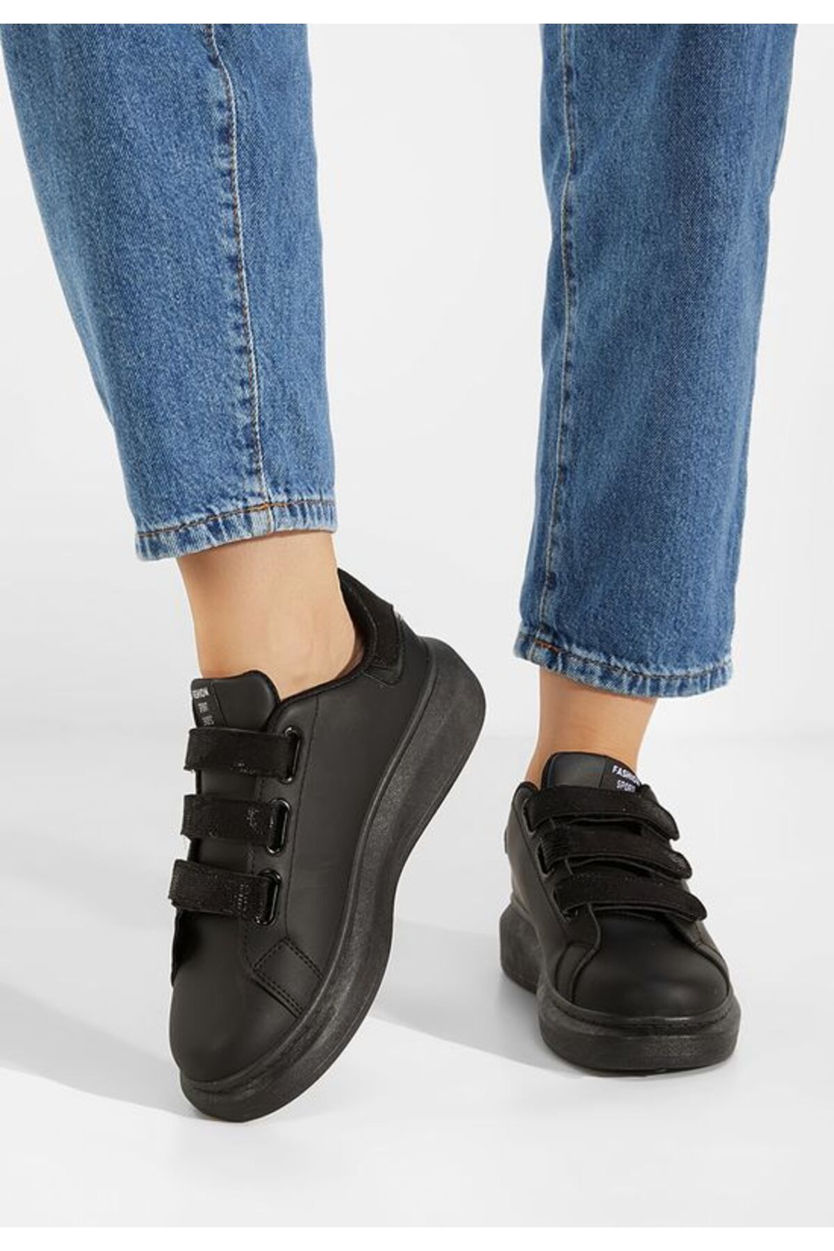 B T Shoes-Sneakers dama negri Premia 2