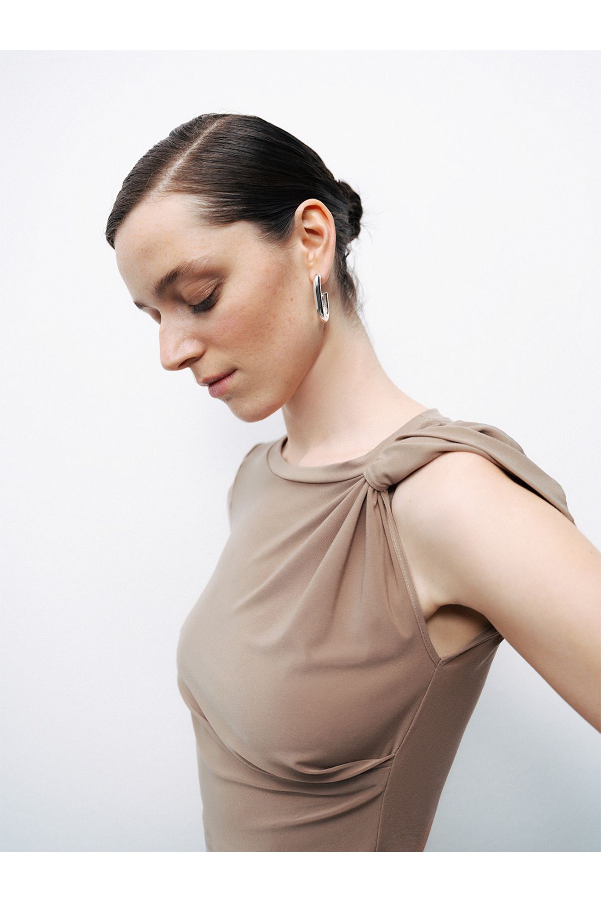 Nocturne-Crop Top cu detaliu răsucit 2