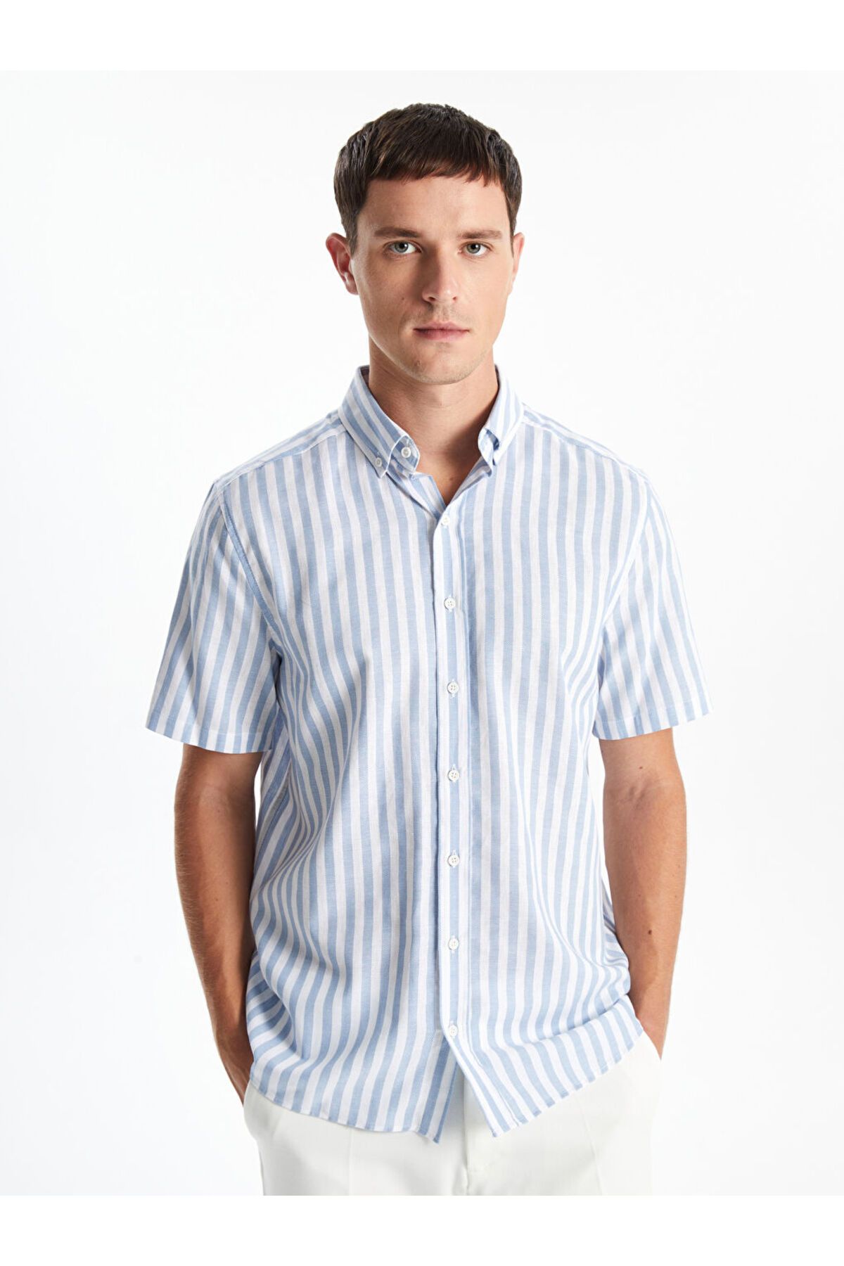 LC Waikiki LCW Regular Fit Kısa Kollu Çizgili Poplin Erkek Gömlek