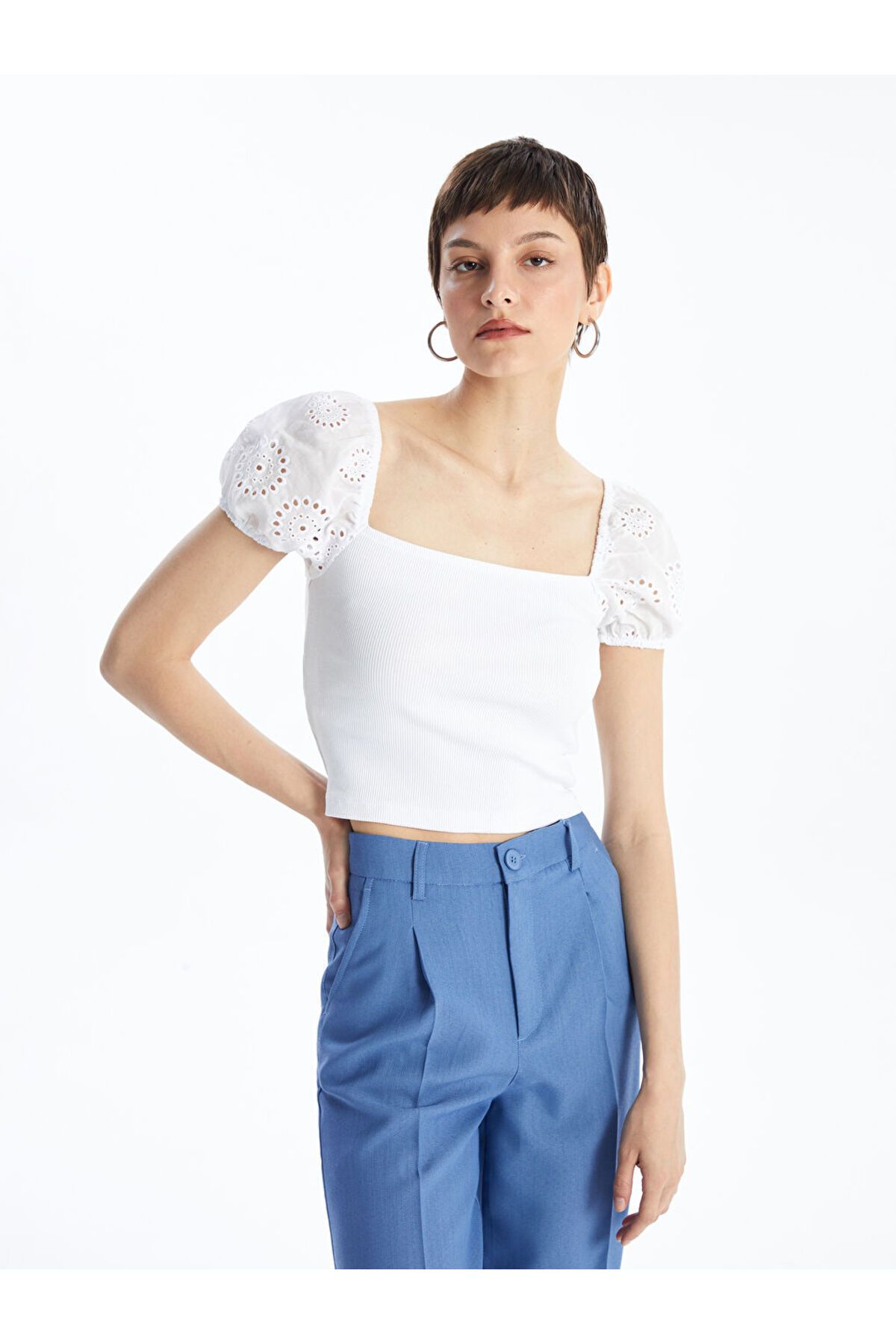 LC Waikiki LCW Kare Yaka Düz Kısa Kollu Kadın Crop