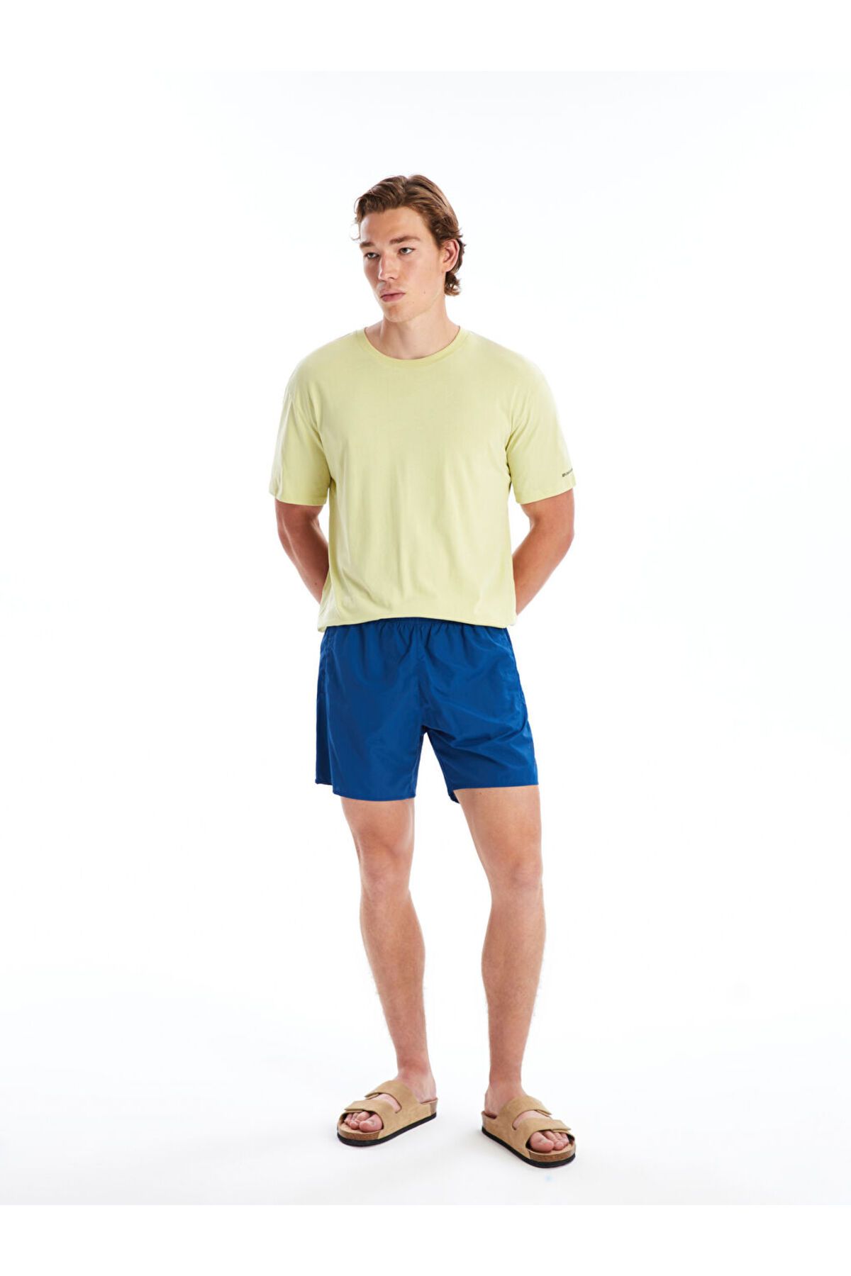 LC Waikiki LCW Kısa Boy Basic Erkek Deniz Şortu
