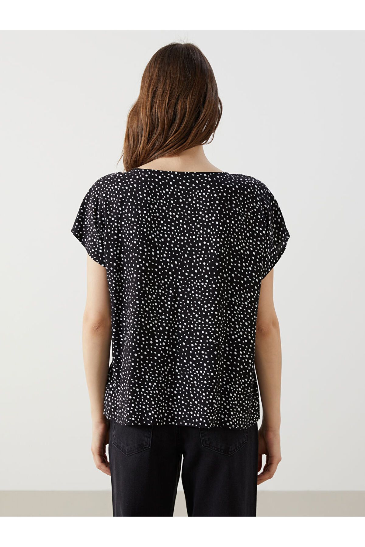 LC Waikiki-Crew Neck Polka Dot Women's Blouse 4