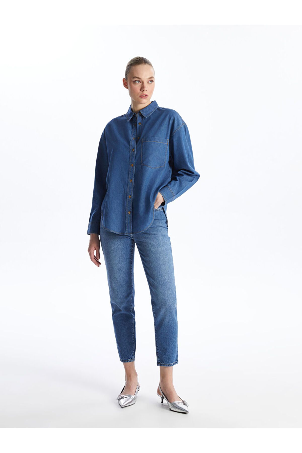 LC Waikiki Beli Kemerli Mom Fit Kadın Jean Pantolon