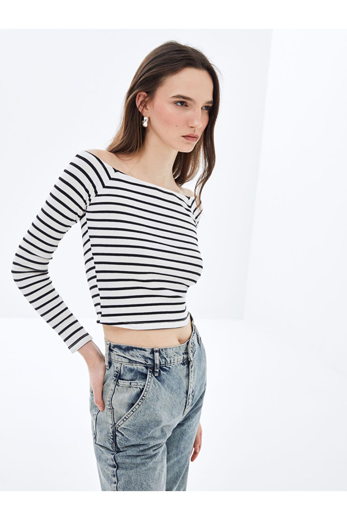 LC Waikiki Yeni Sezon Kayik Cizgili Uzun Kollu Kadin Crop - S4I179Z8