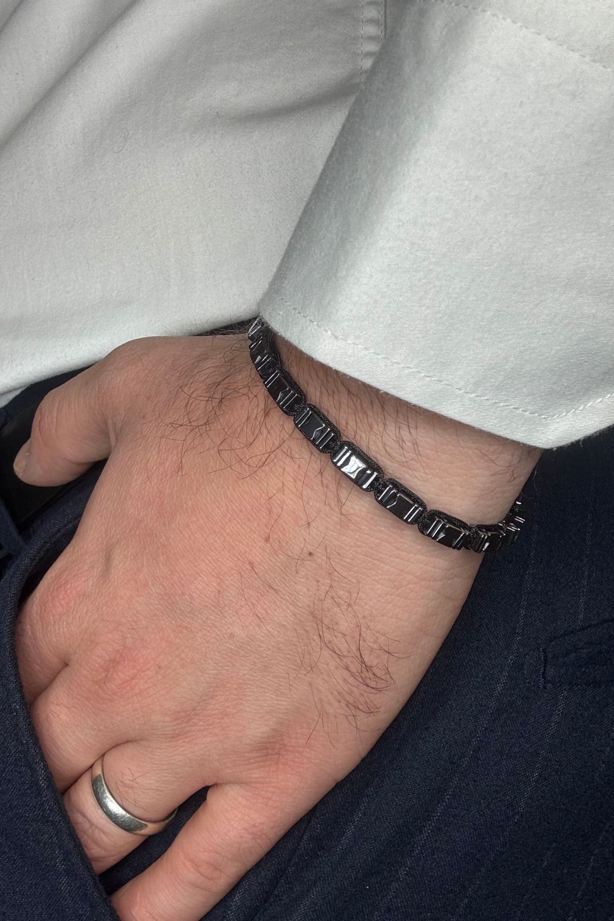 Leo'Stone-Premium Series Rectangular Asymmetrical Pattern Hematite Stone Elevator Drawstring Adjustable Men's Bracelet 3