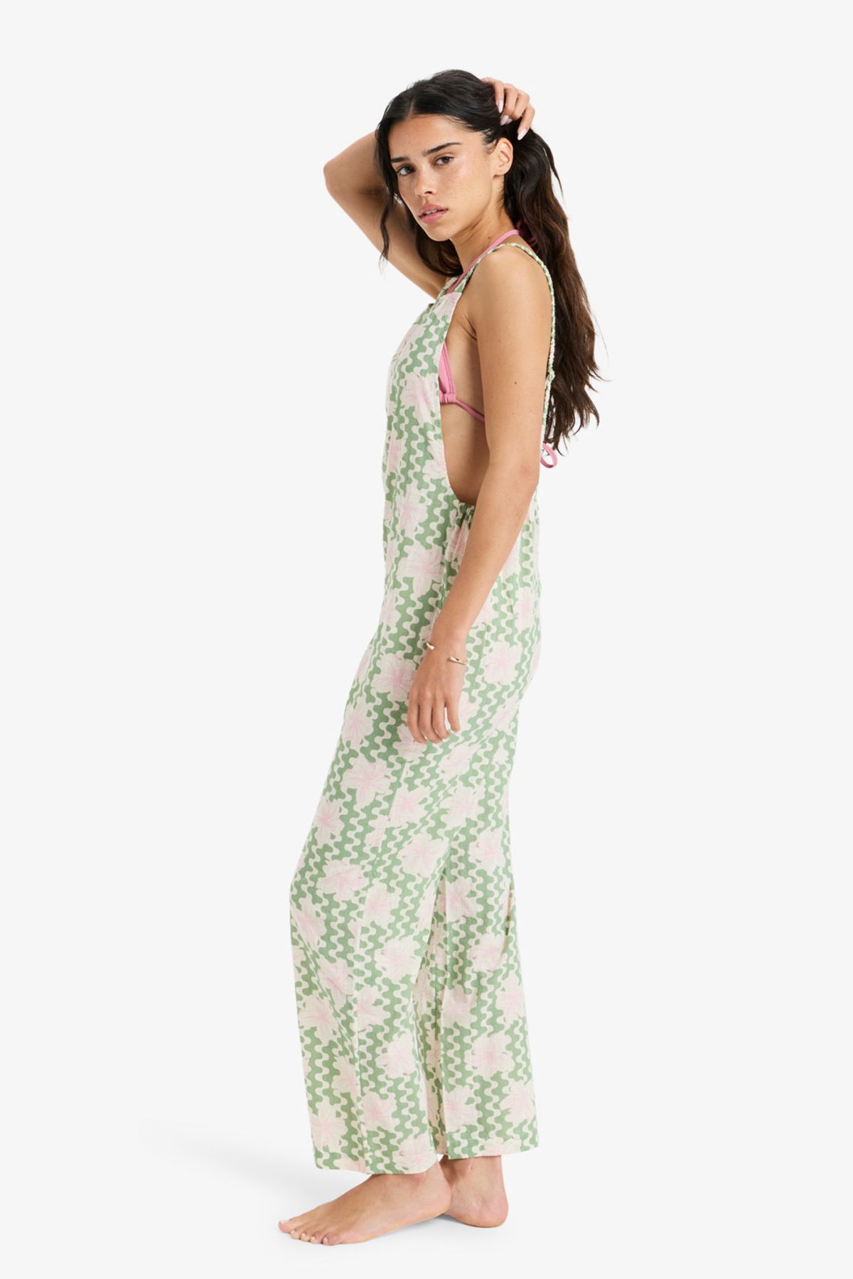 Roxy-Romper Beach pro ženy. Vlastnosti zahrnují:, Látka: Bavlněná tkanina [93 G/M2], Střih: Reg. 6