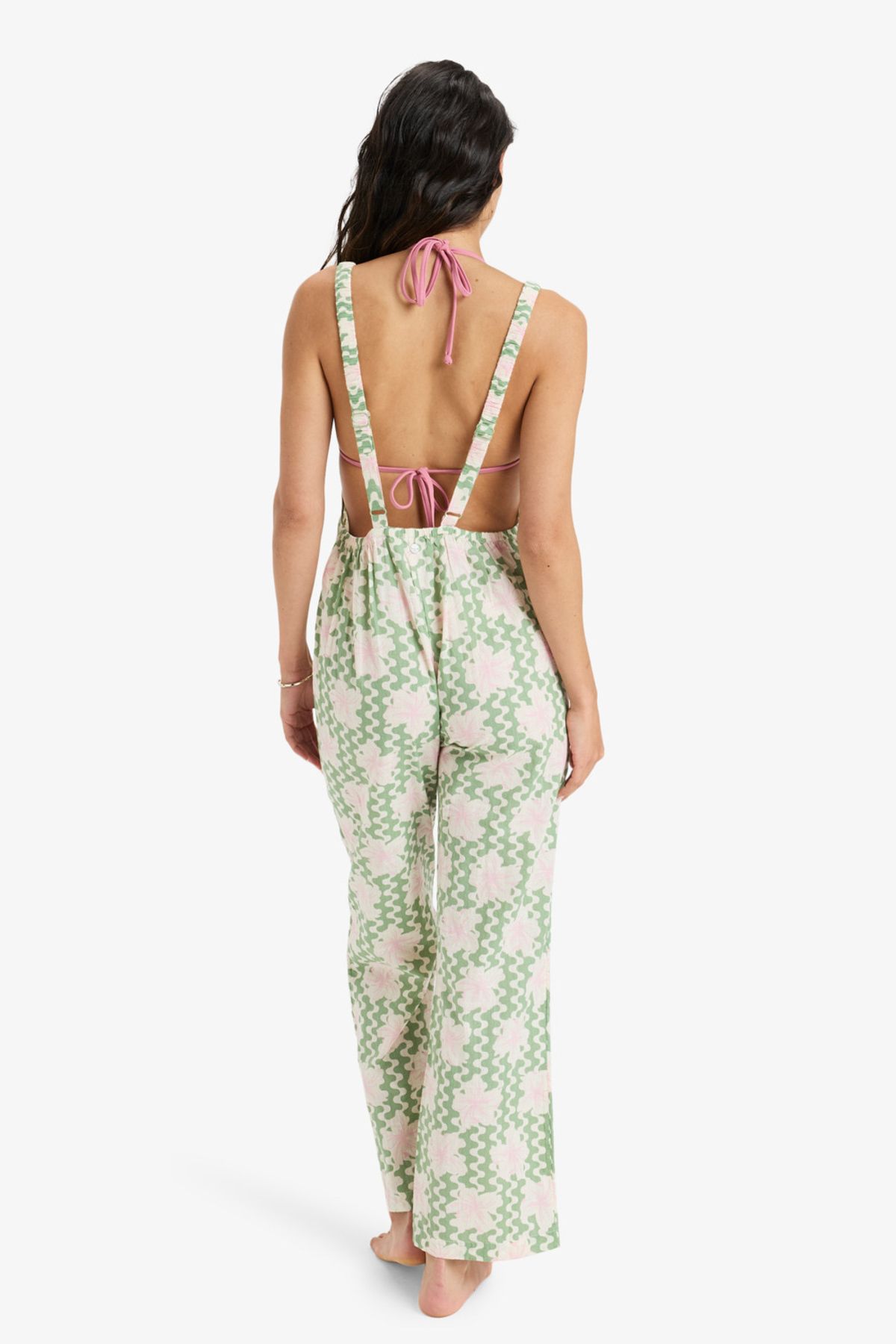 Roxy-Romper Beach pro ženy. Vlastnosti zahrnují:, Látka: Bavlněná tkanina [93 G/M2], Střih: Reg. 2