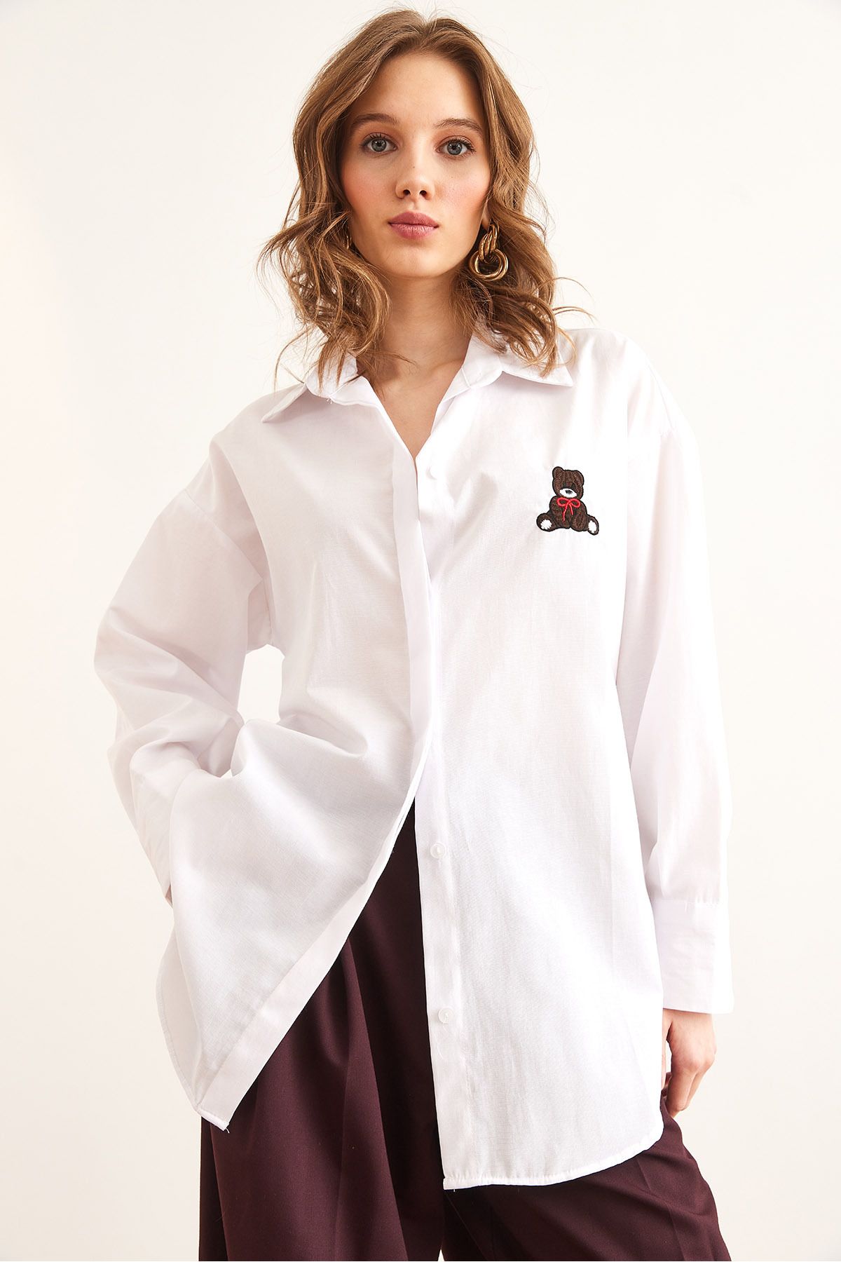 Olalook-Women's White Teddy Bear Hidden Placket Embroidery Detailed Oversize Shirt Gml- 19001295 4