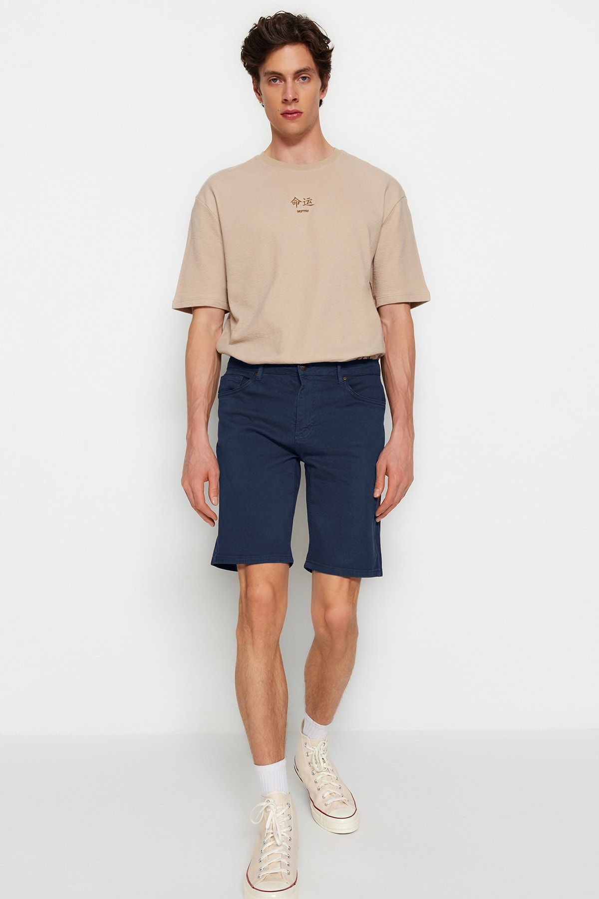 Trendyol Collection-Indigo Regular šortky a bermudy TMNSS23SR00067 4