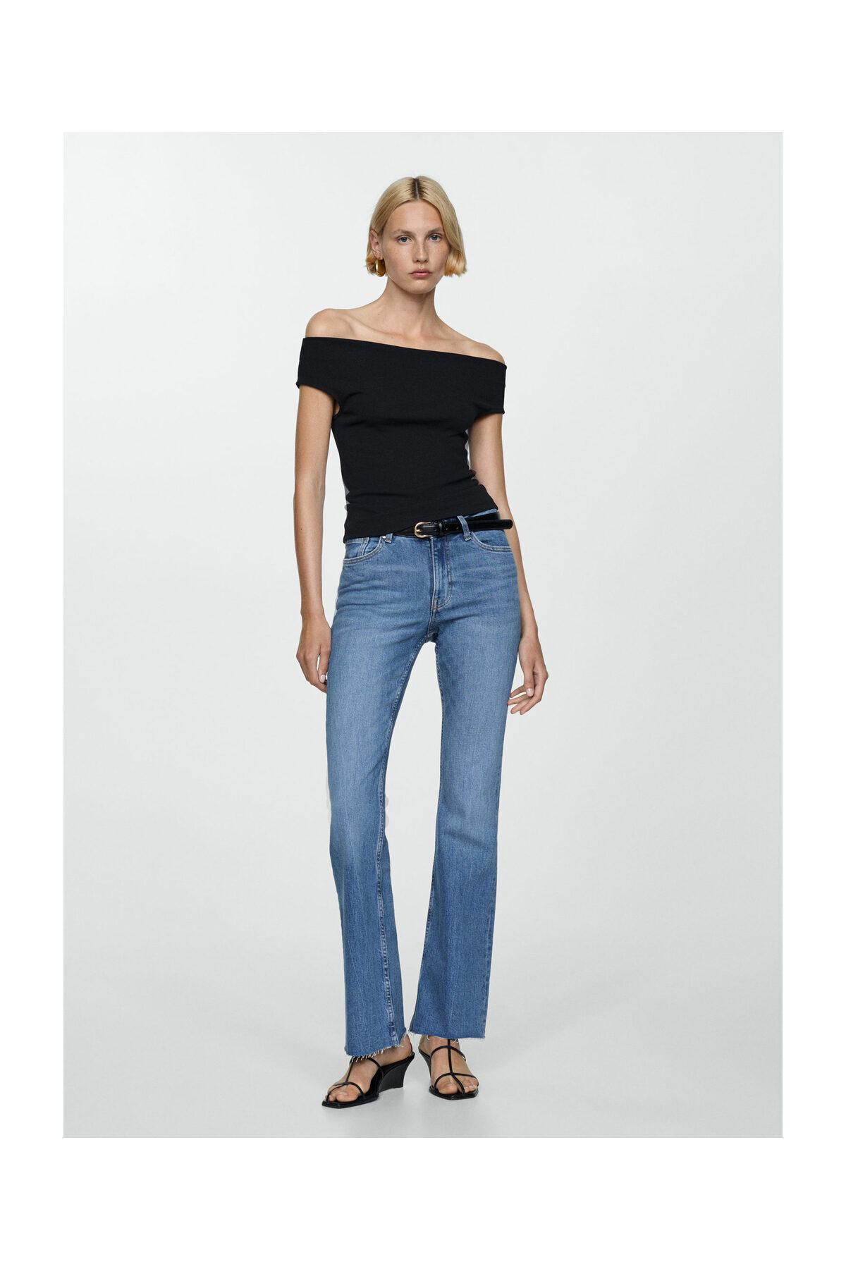 MANGO Woman Jeansy dzwony ze średnim stanem